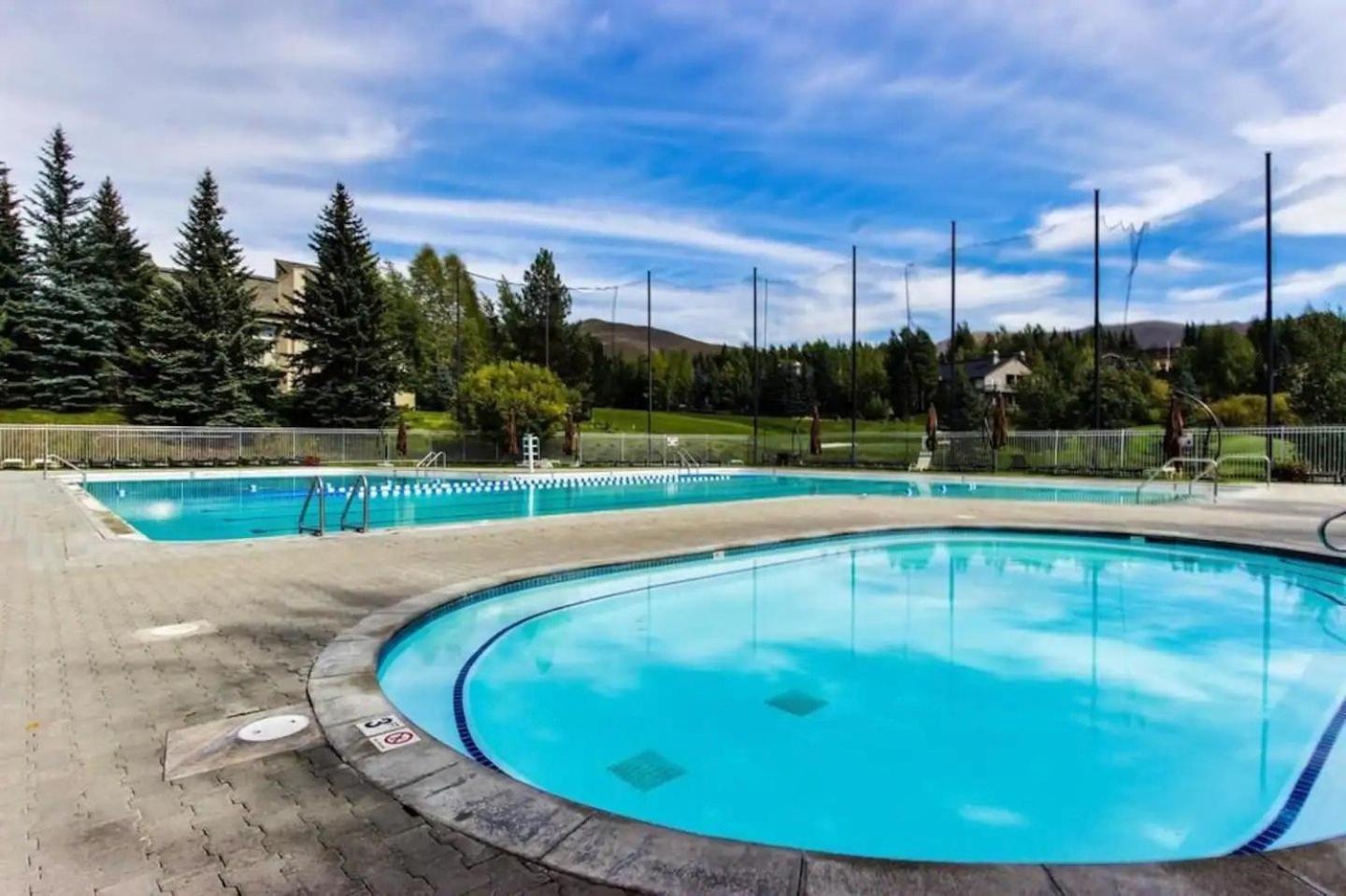 Modern Golf View Condo + Resort Amenities