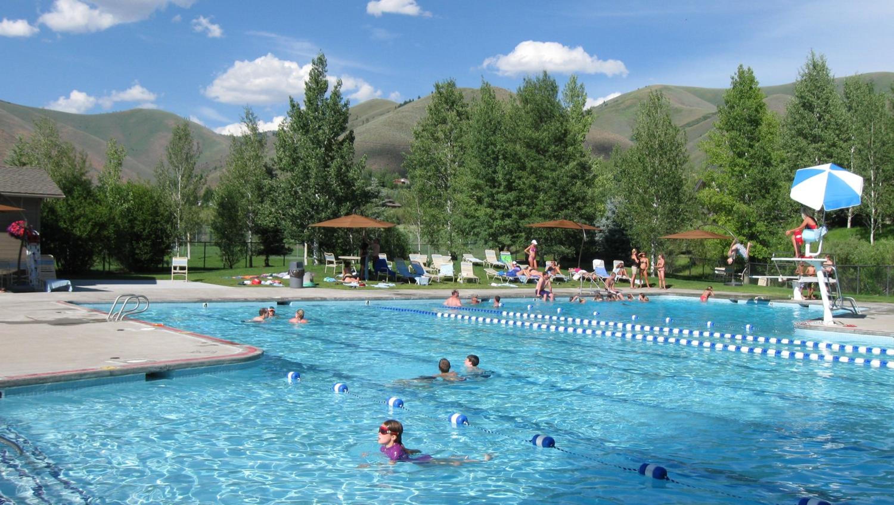 2BD Ranch Condo - Walk to FREE Elkhorn Resort Amenities