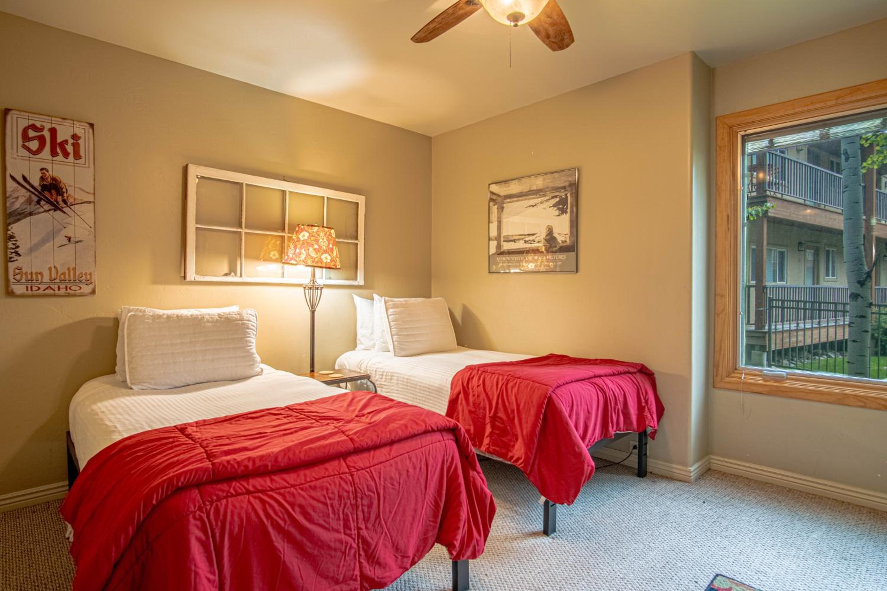 SV155 - Walk to Lifts & Town - Hot Tub & Pool