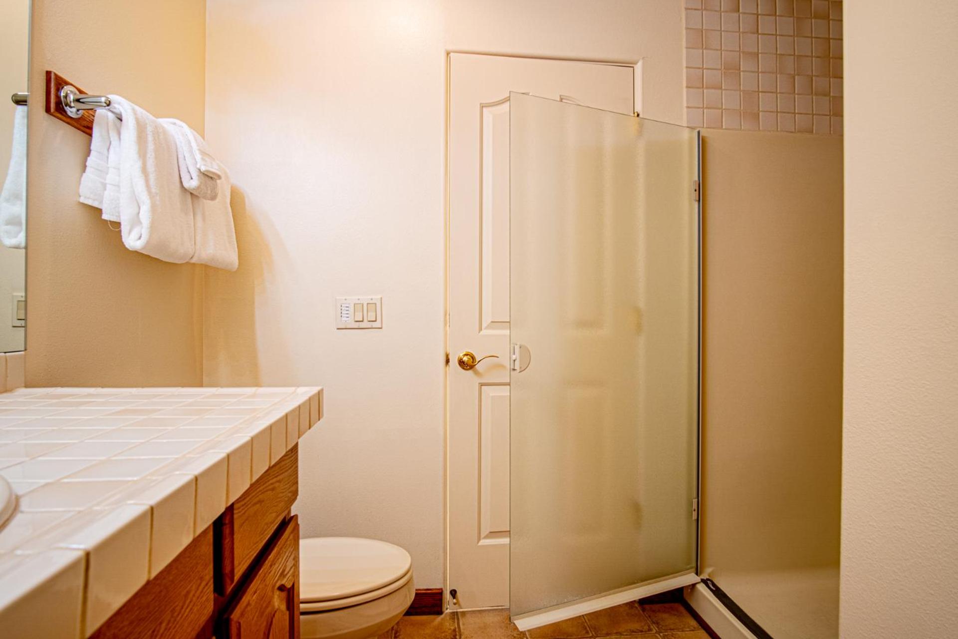 Sunflower Lane - 4BD Sun Valley Retreat + Resort Amenities