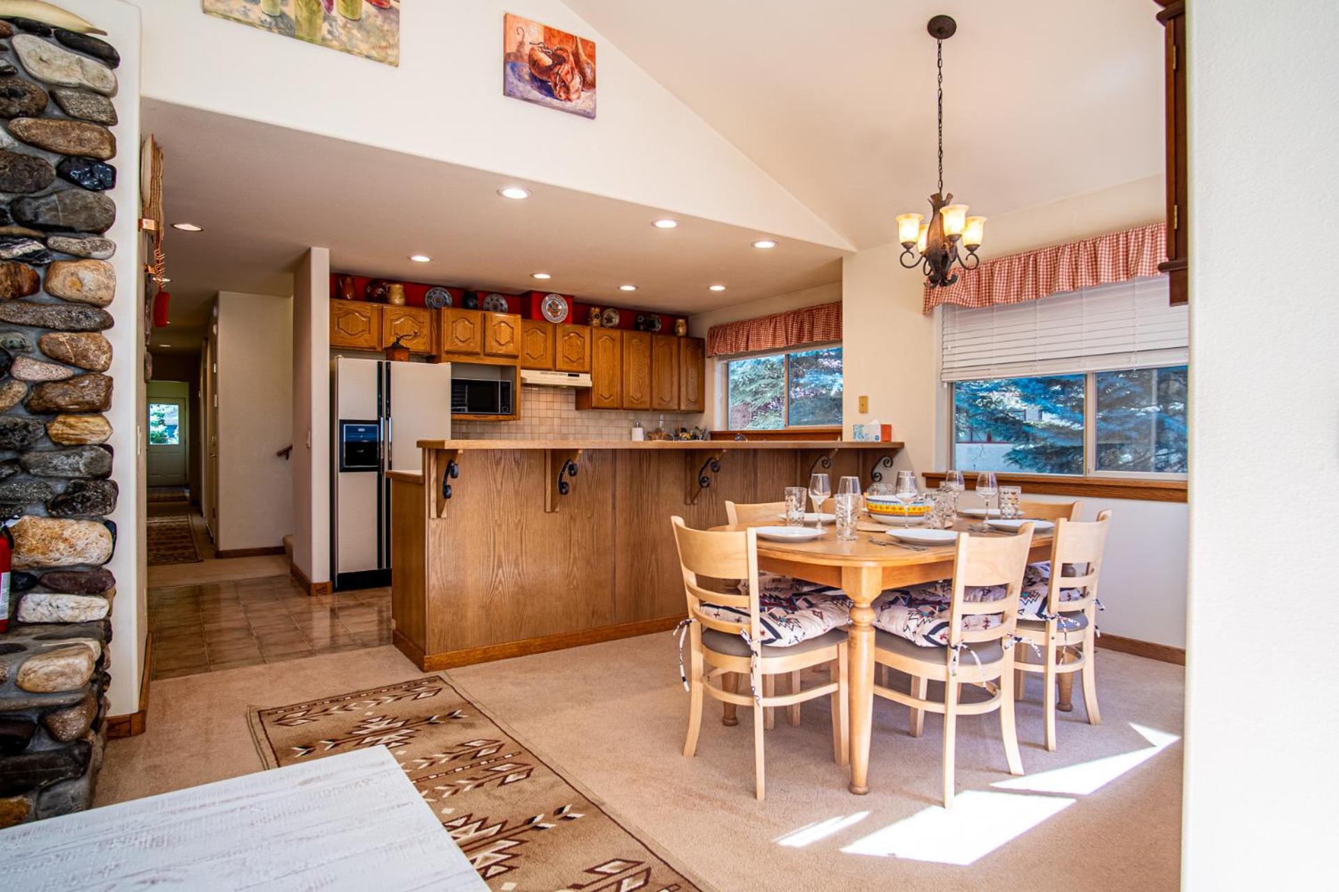 Sunflower Lane - 4BD Sun Valley Retreat + Resort Amenities