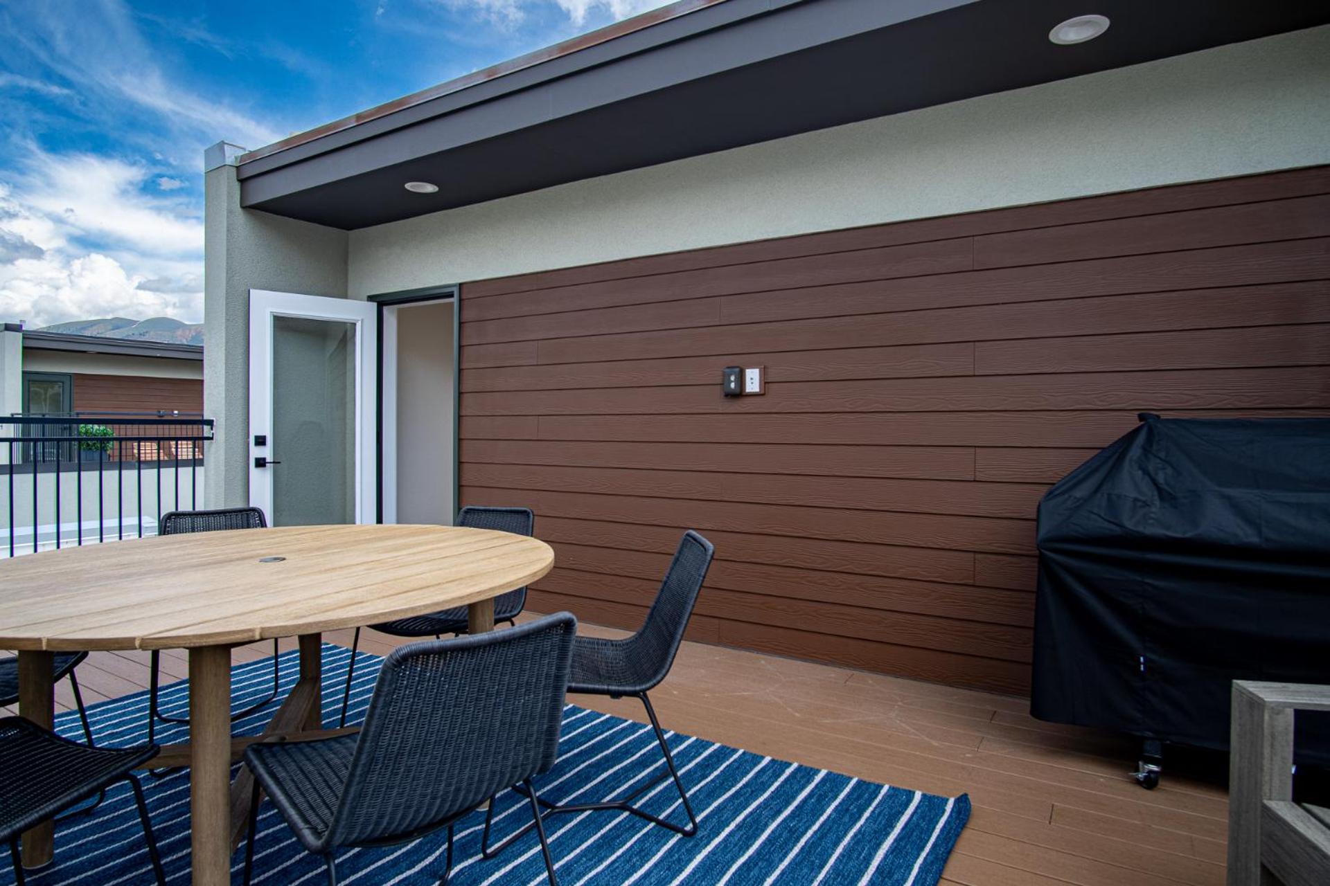 Mountain View Villa - Lux 3BD w/Roof Terrace - Downtown Hailey