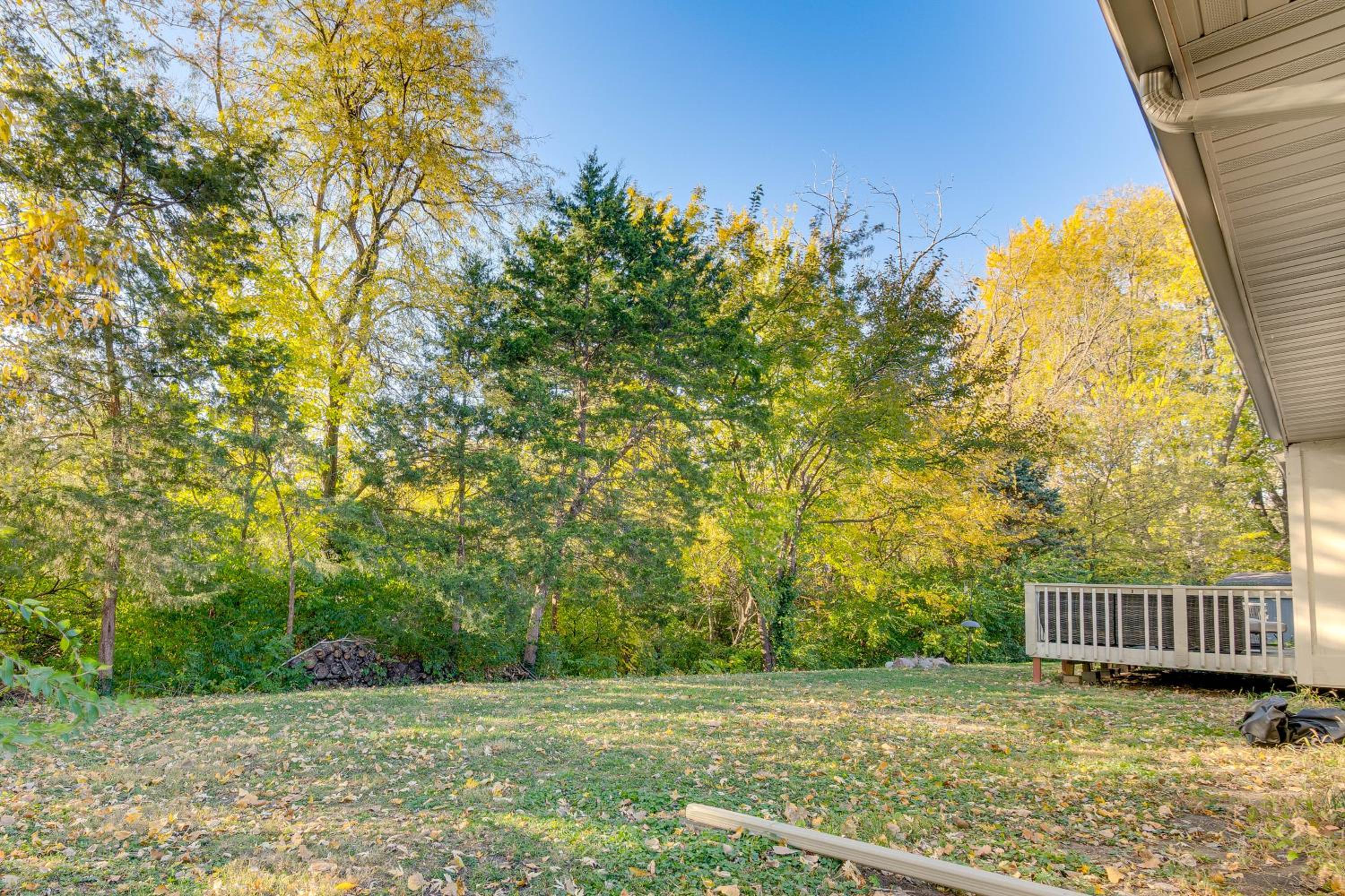 4 Mi to Capitol Spacious Springfield Home with Deck