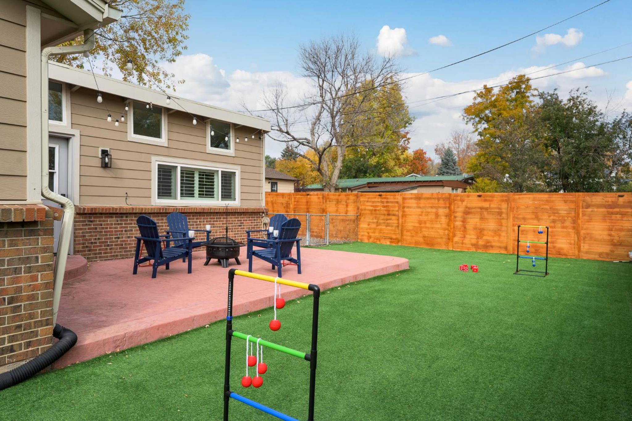Cozy Family Retreat with Yard - Walk to Olde Town