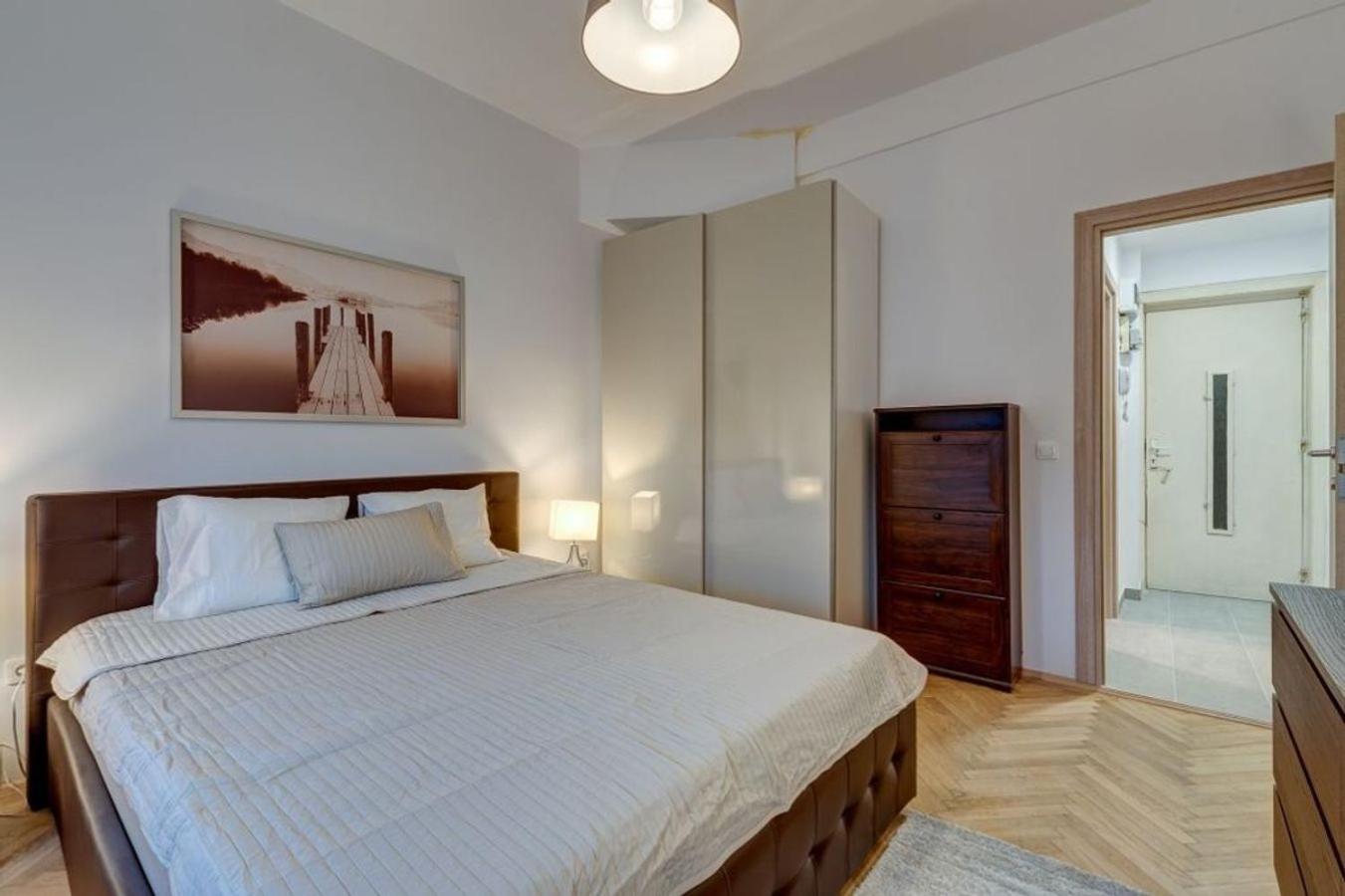 Modern Central Apartment - Armand Călinescu 7 - University Square