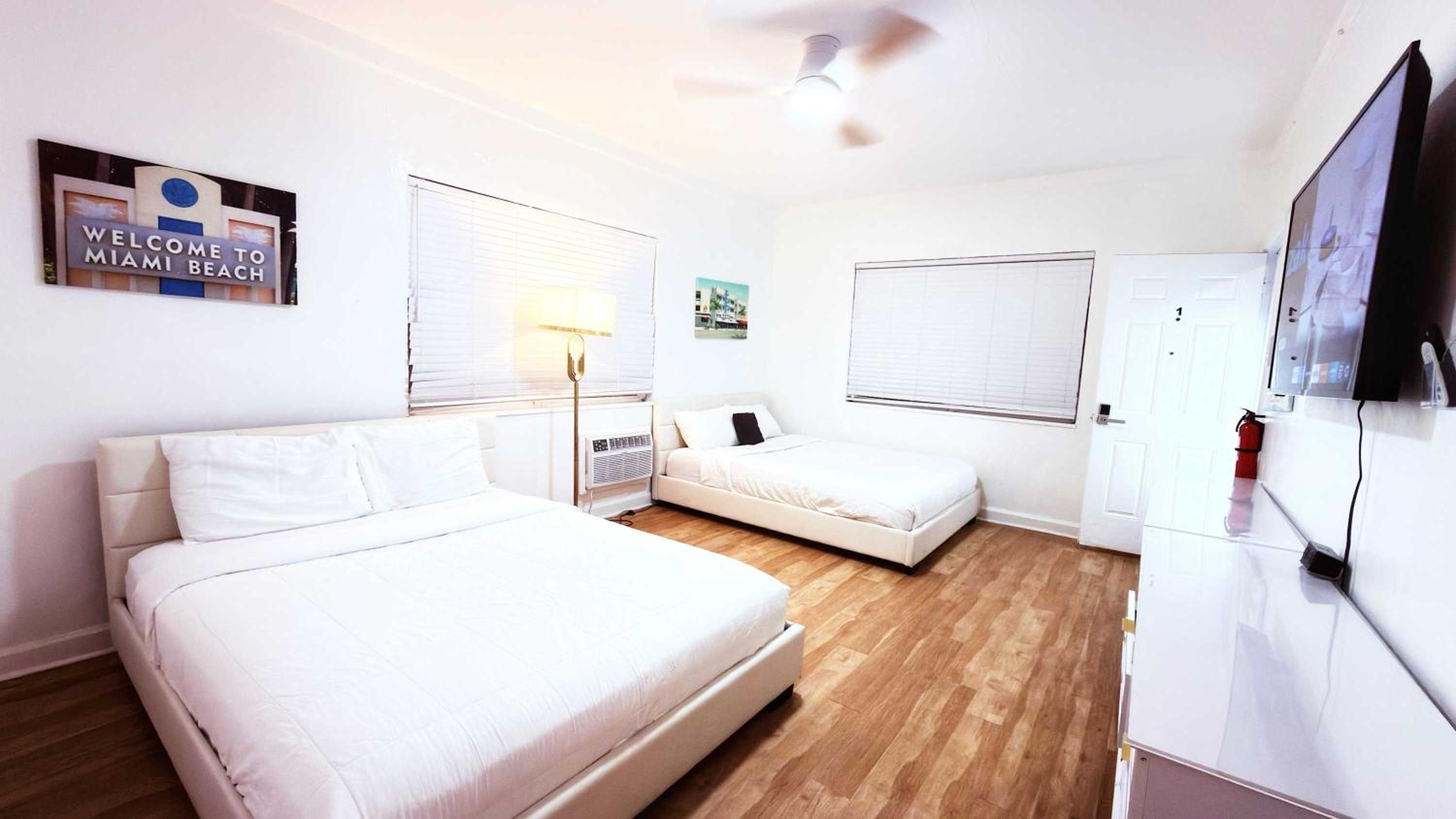 2BR Beach Apartment in Prime Miami Location
