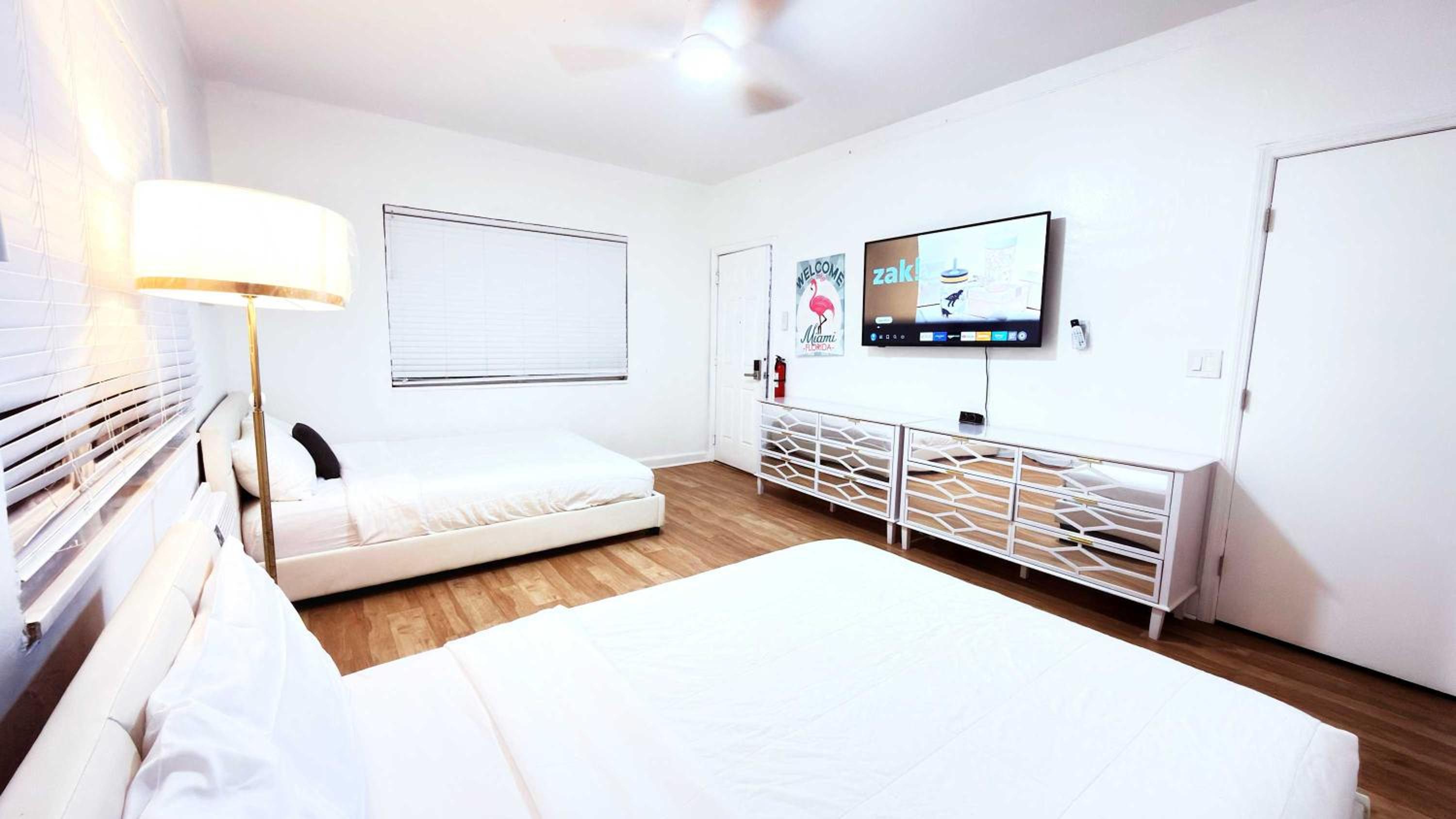 2BR Beach Apartment in Prime Miami Location