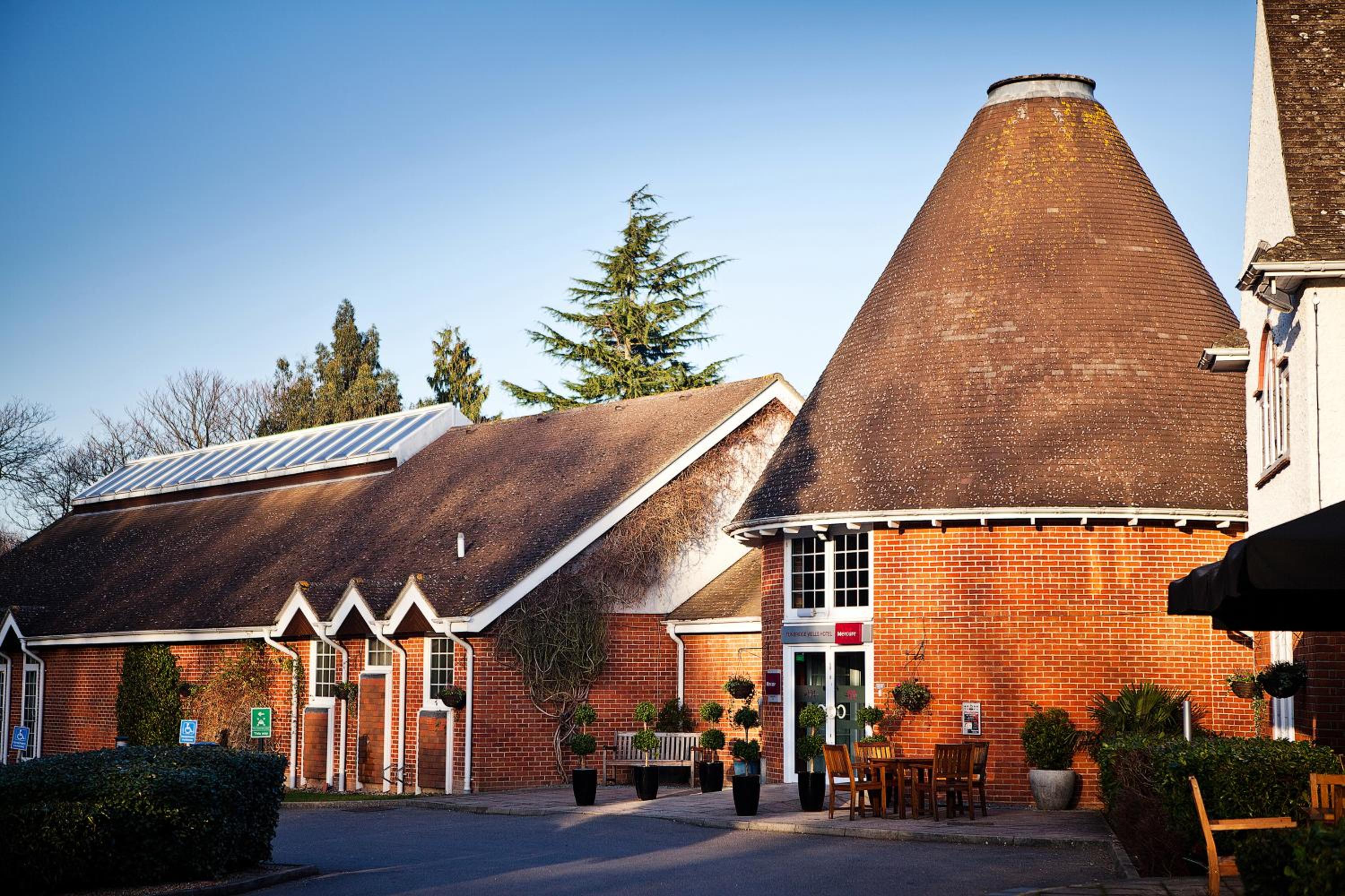 Royal Tunbridge Wells Vacations - Mercure Tunbridge Wells Hotel - Property Image 2