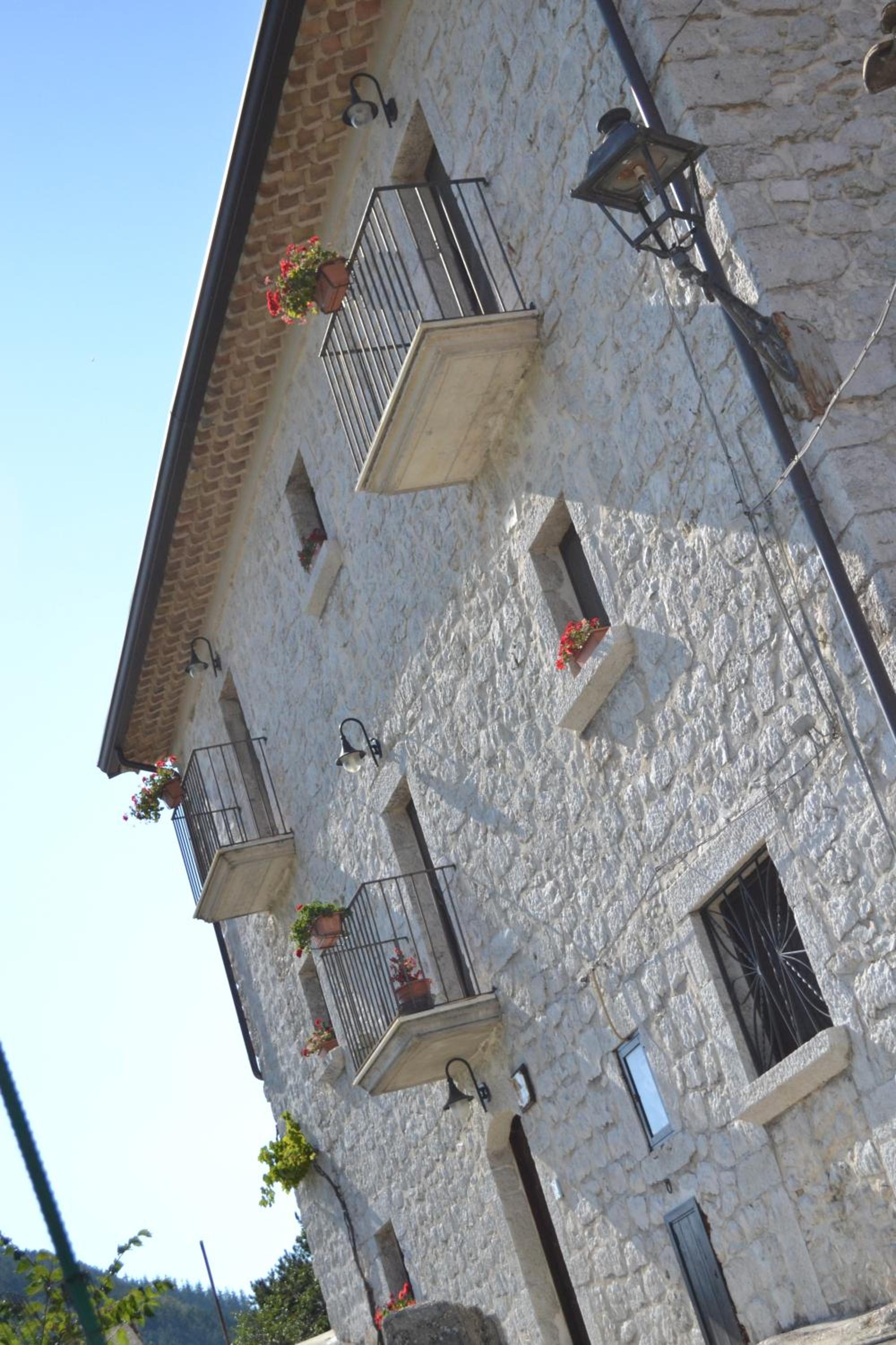 Photo 28