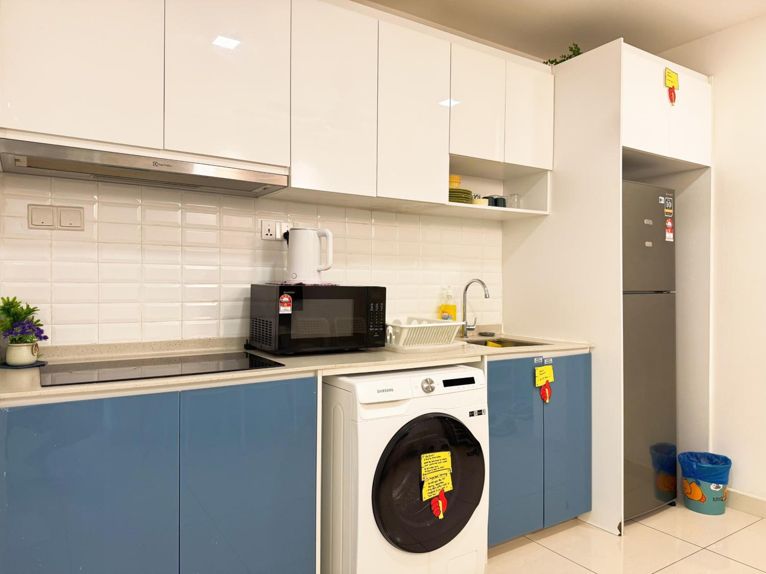 4BR KLCC View MRT 2min Free Parking Big Unit