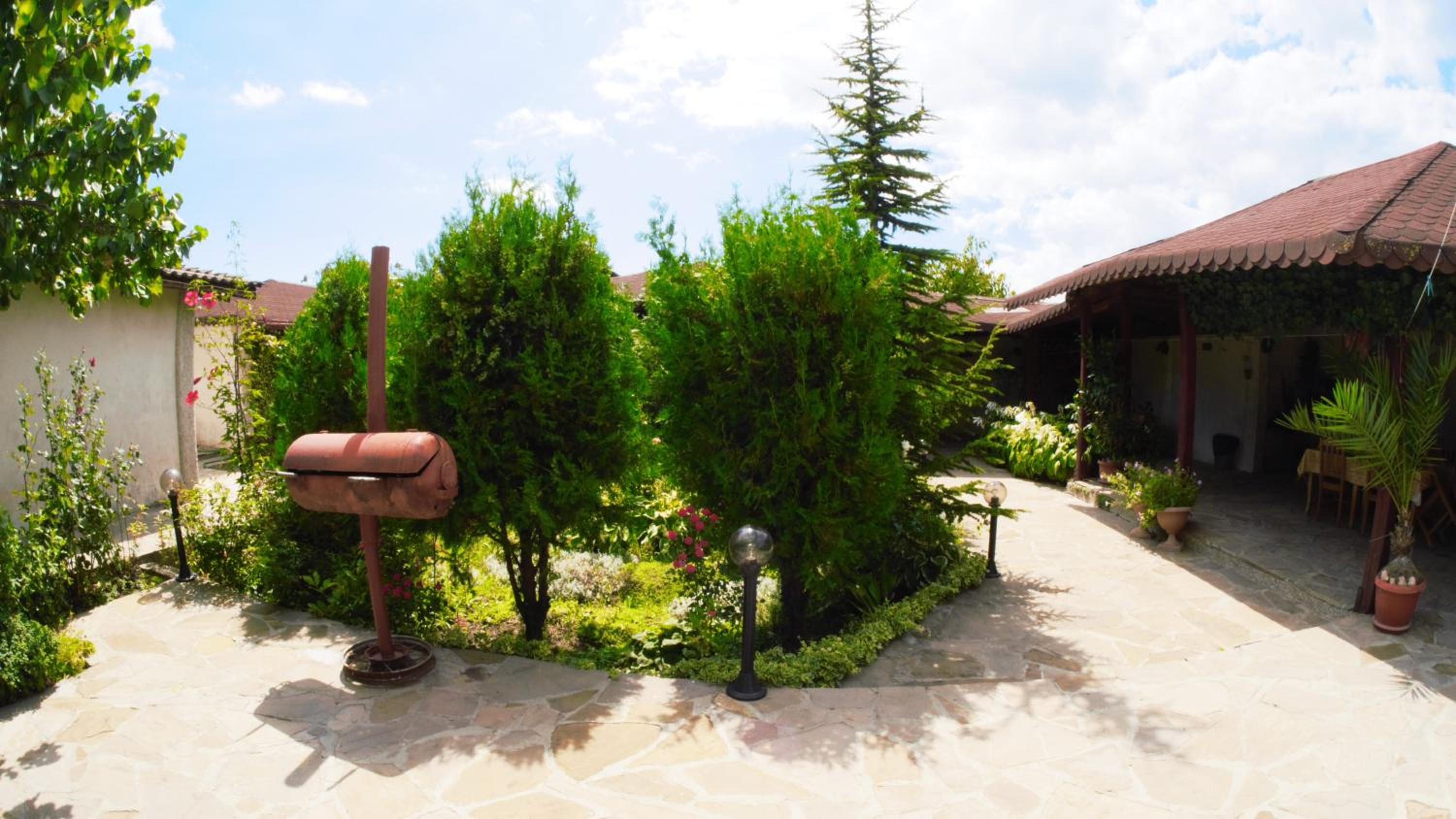 Atanasovi House