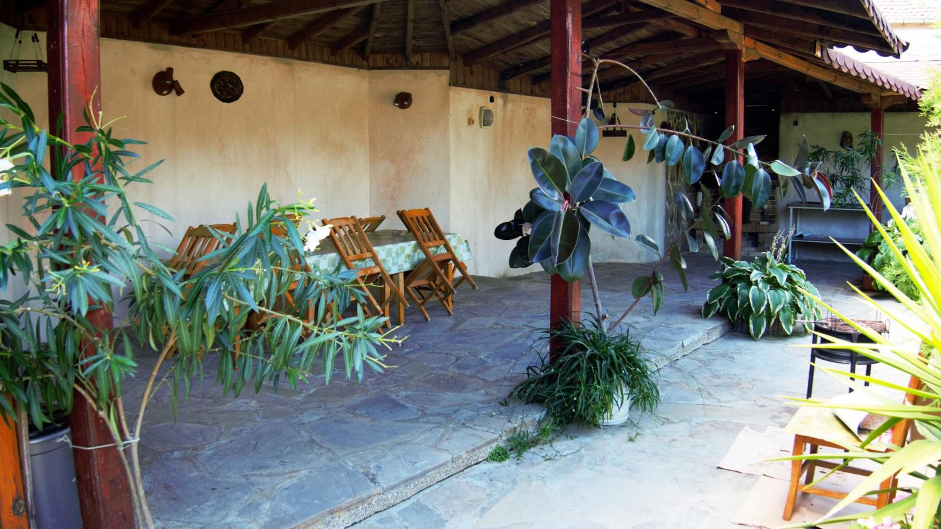 Atanasovi House