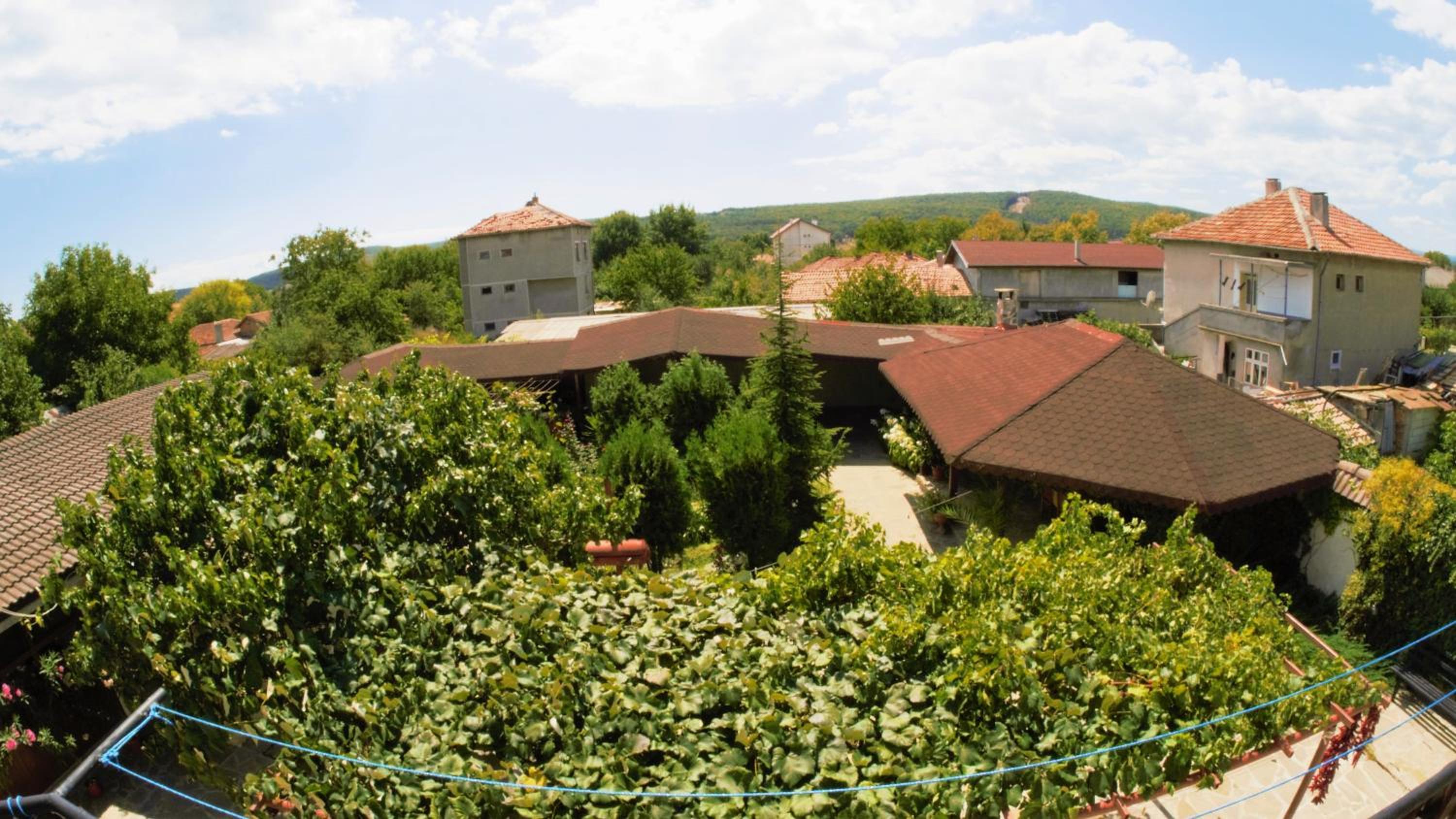 Atanasovi House