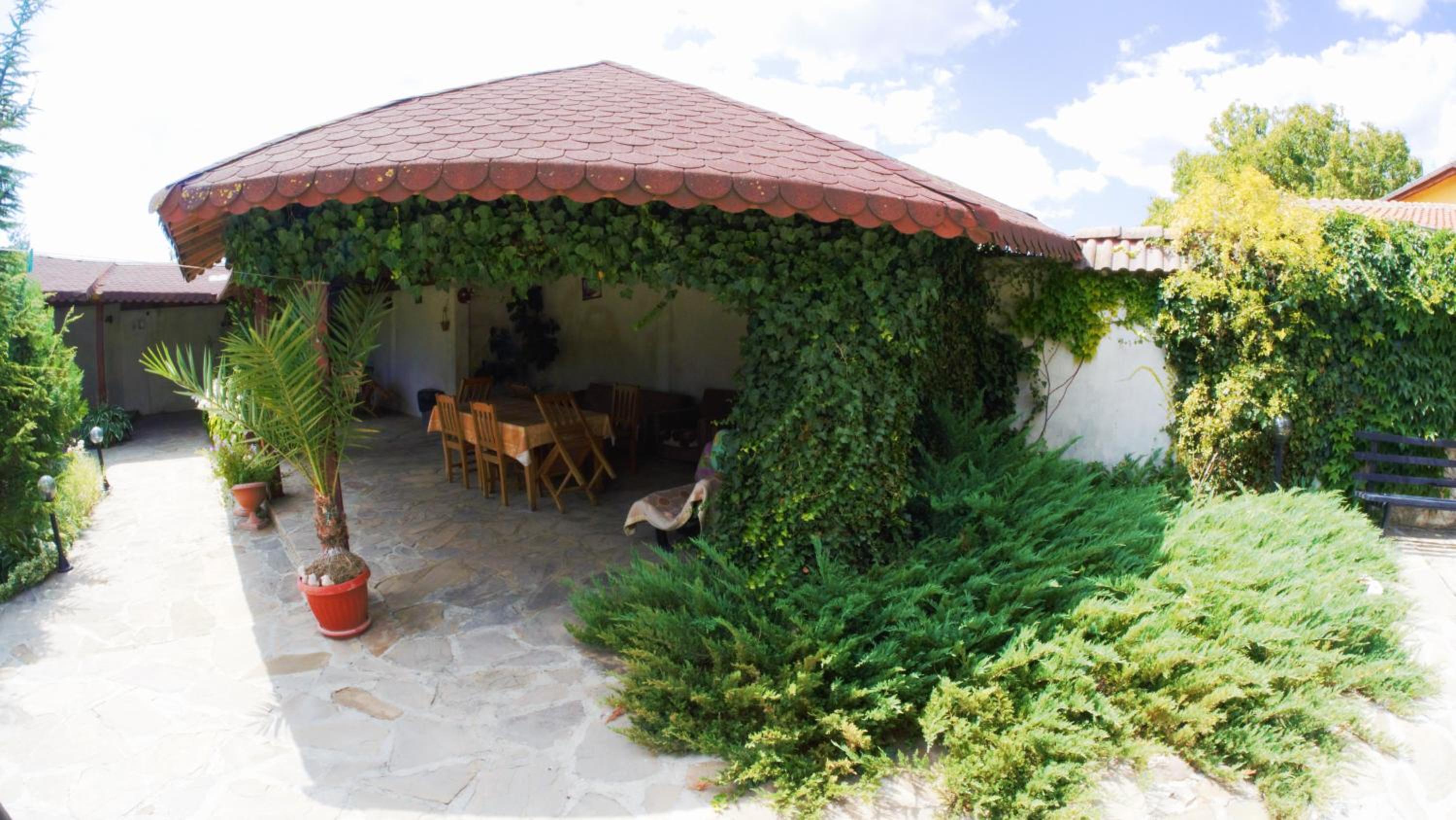 Atanasovi House