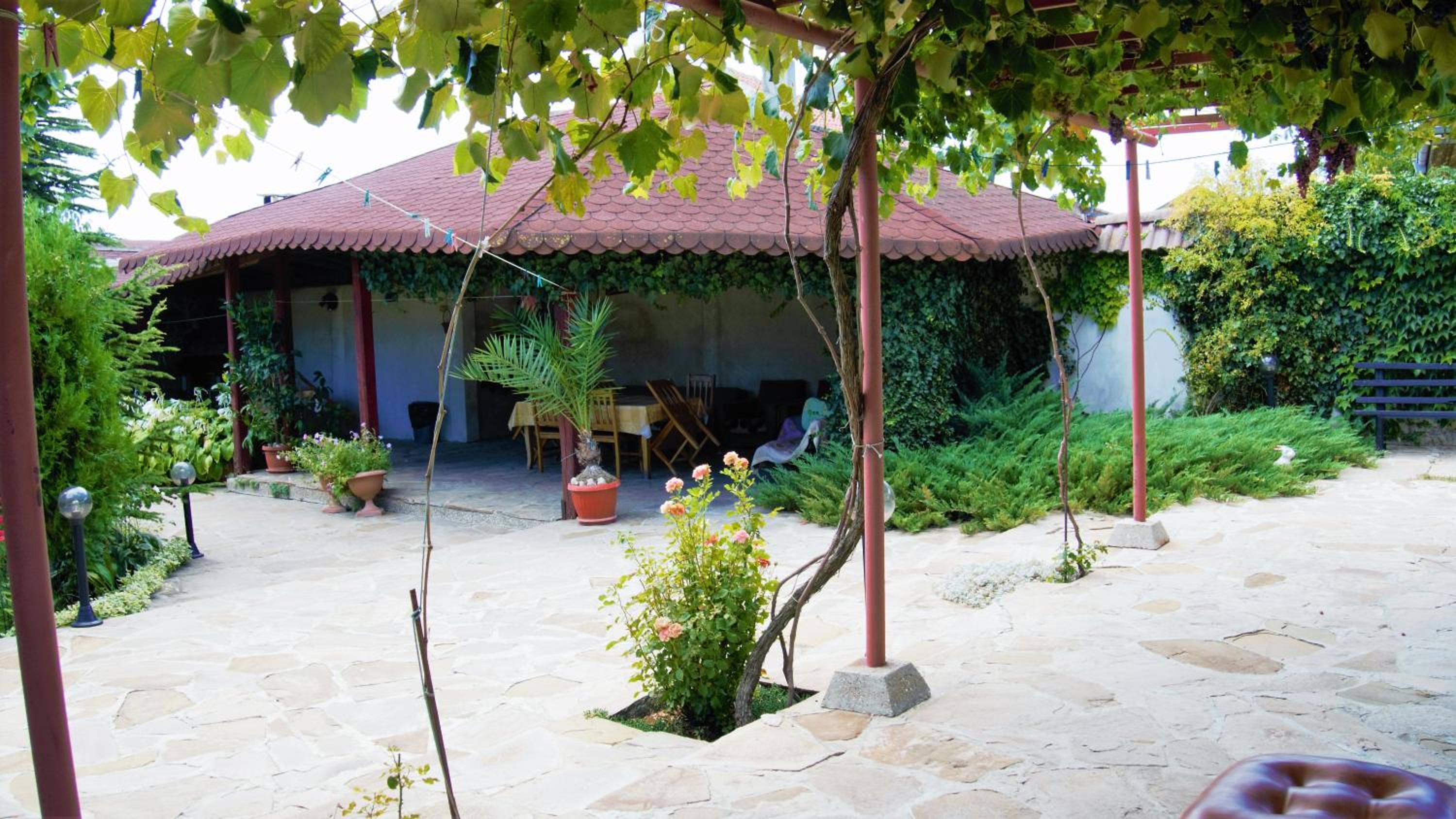 Atanasovi House