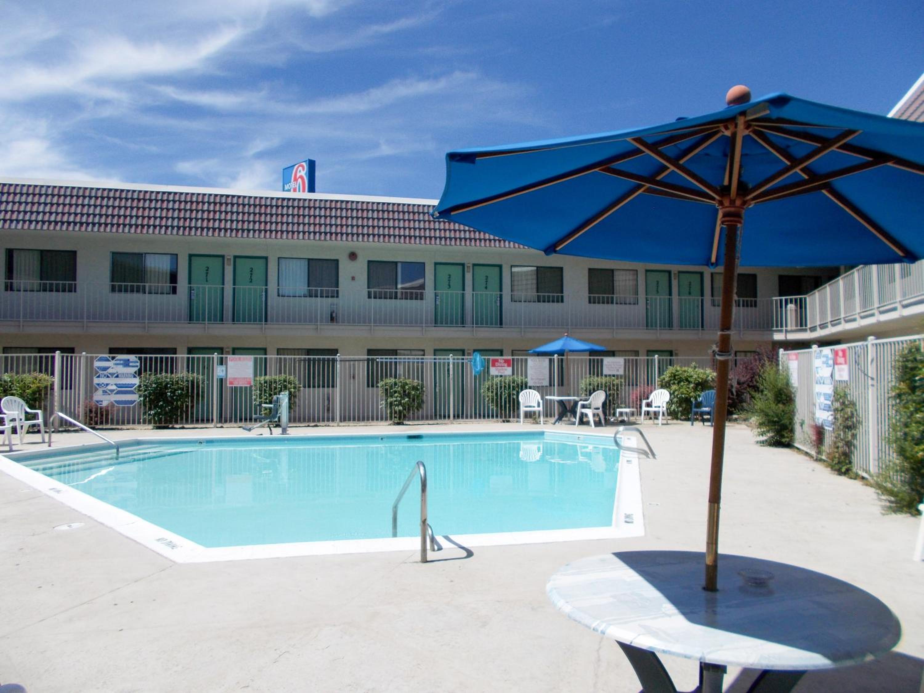 Reno Vacations - Motel 6-Reno, NV - Livestock Events Center - Property Image 19