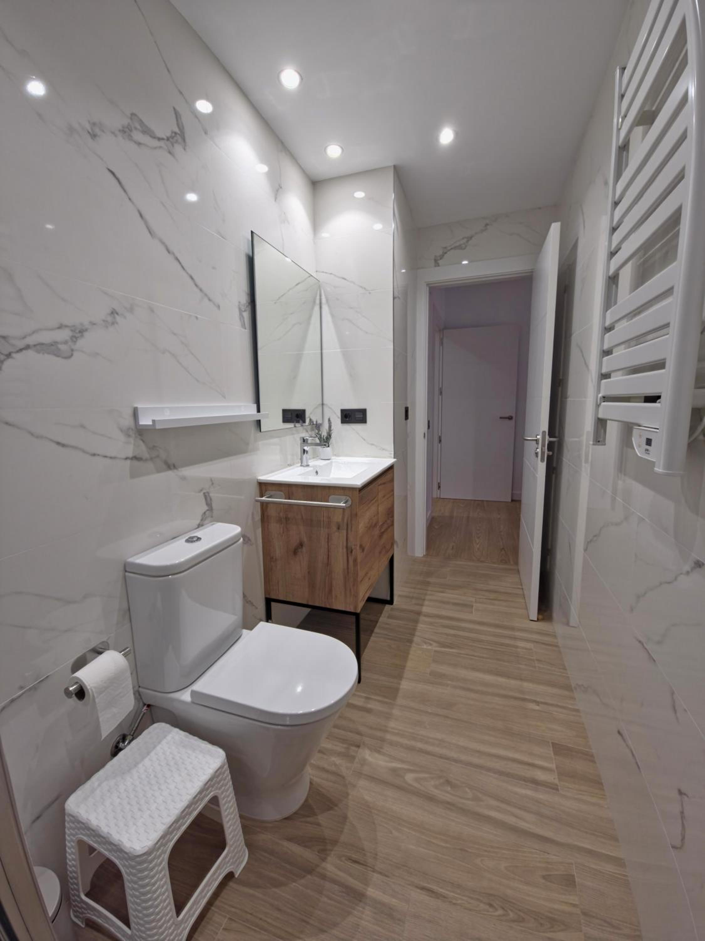 Apartamentos Picasso by gaiarooms
