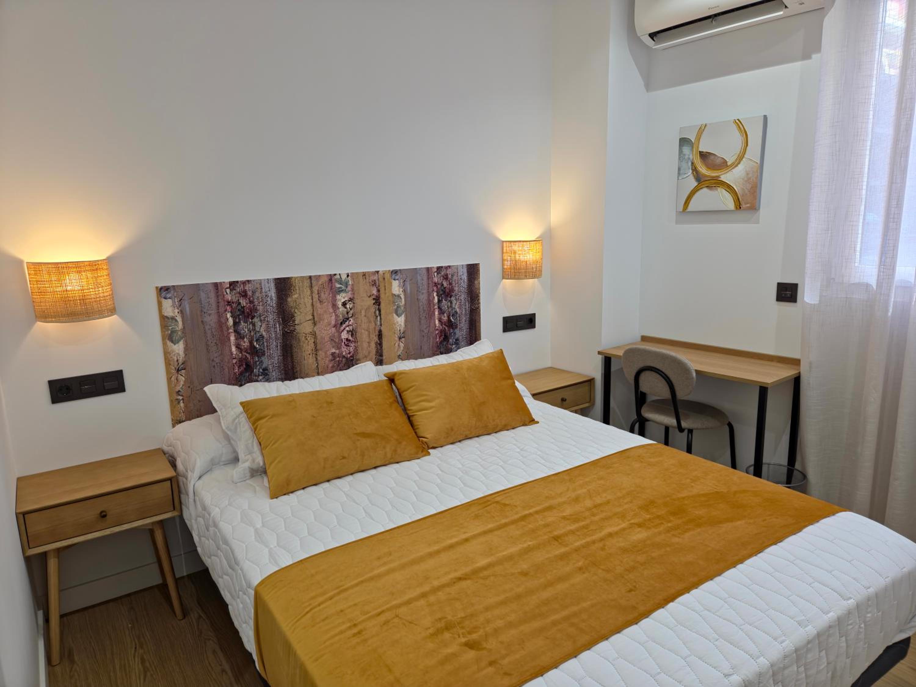 Apartamentos Picasso by gaiarooms