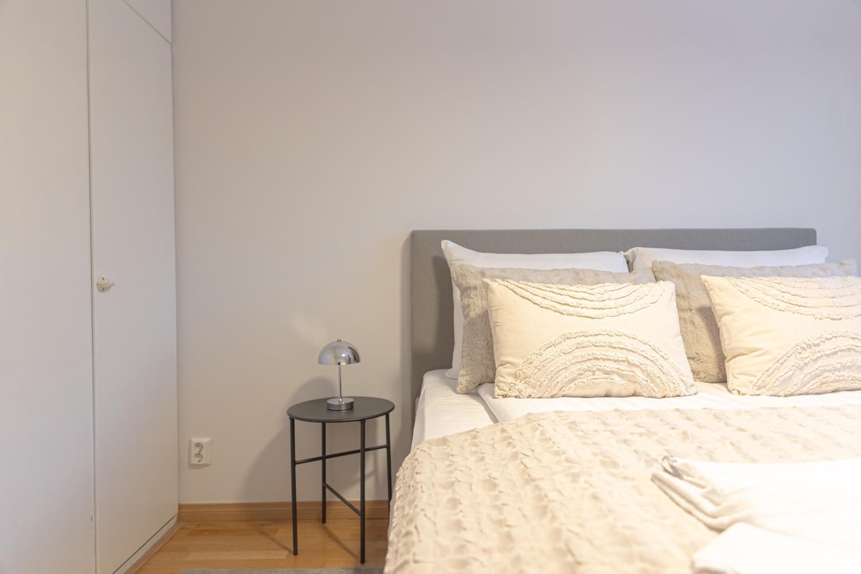 Cozy Family City Suite By BookLapland