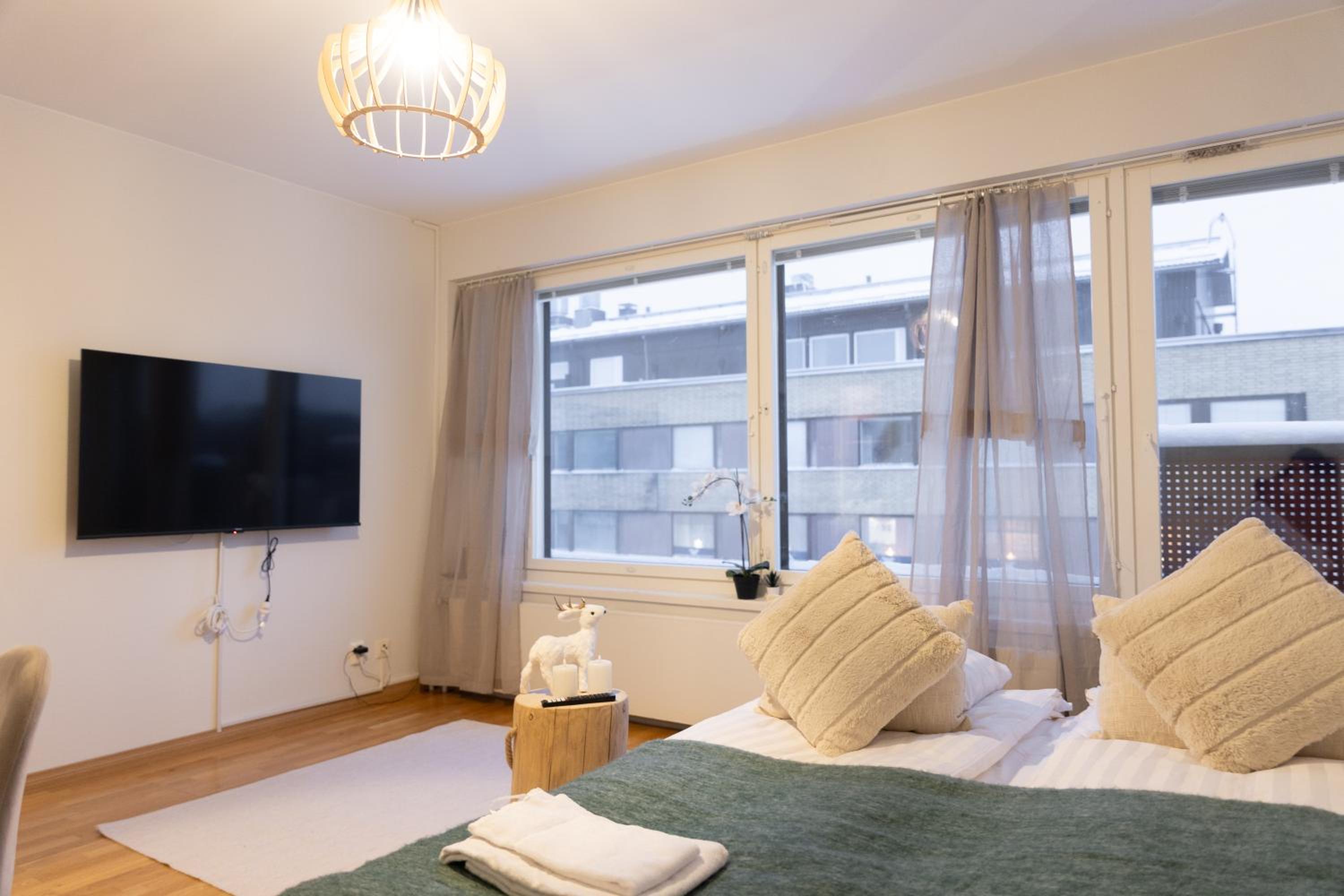 Cozy Family City Suite By BookLapland