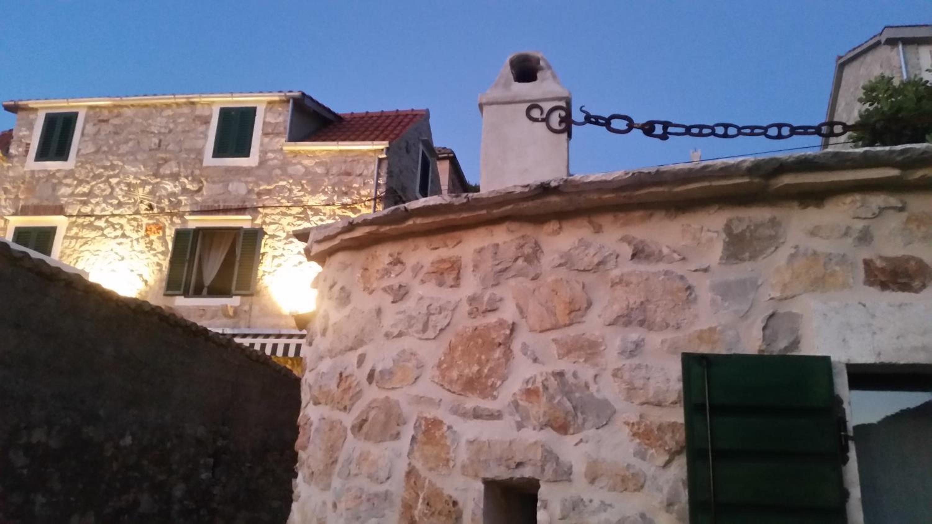Photo 31