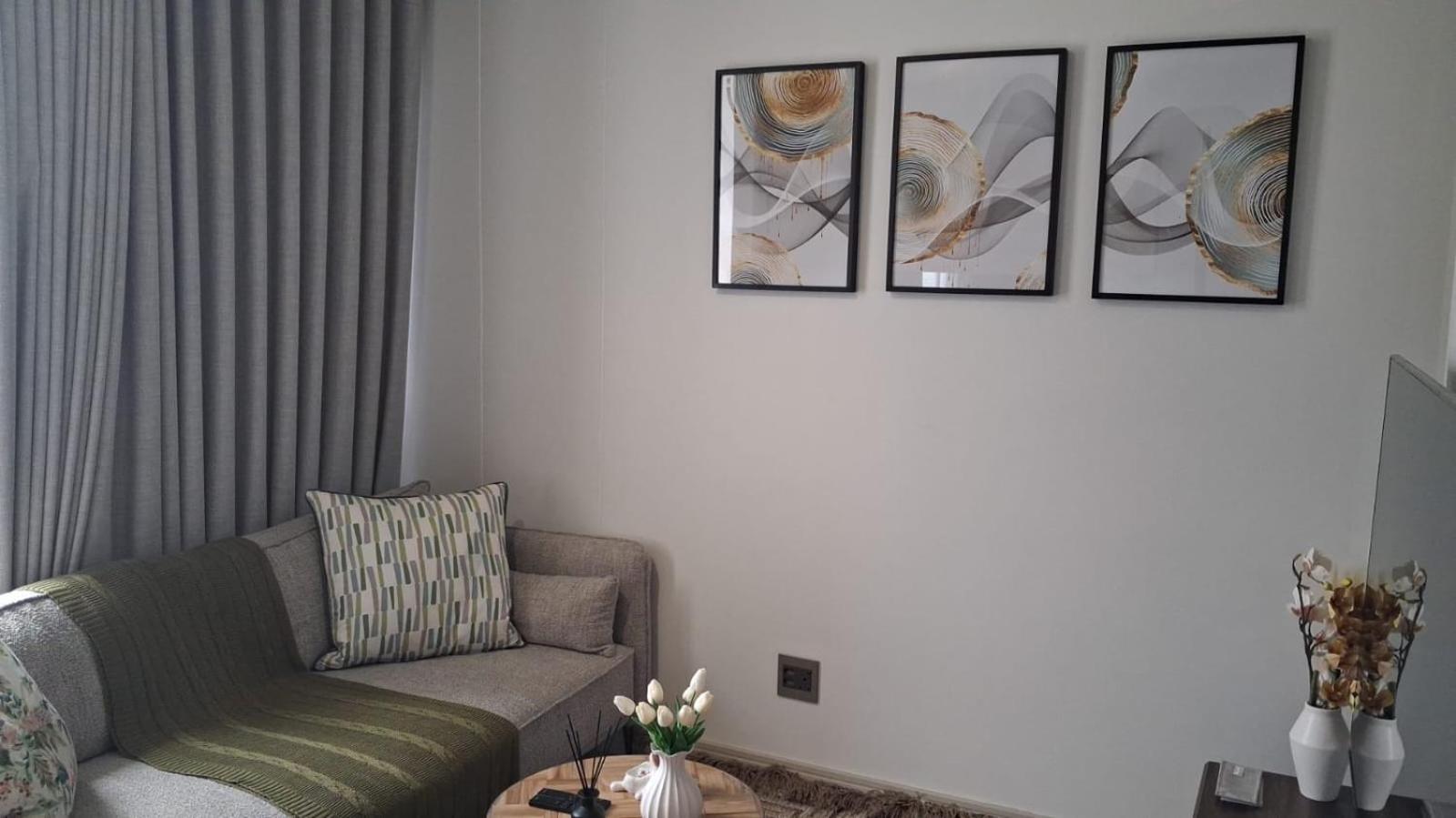 Phoenix Grandeur Gîte at One Rosebank ApartHotel