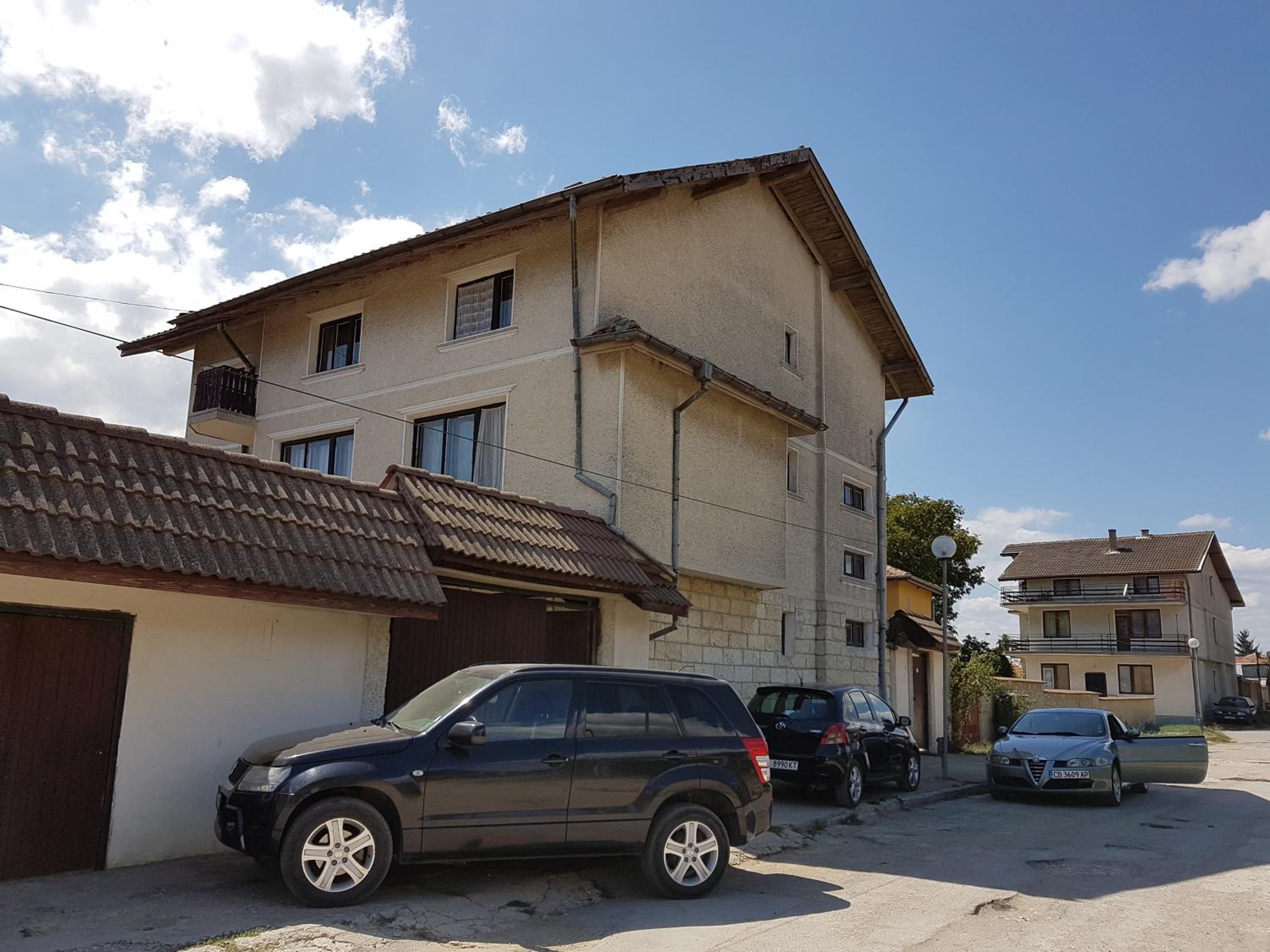 Atanasovi House