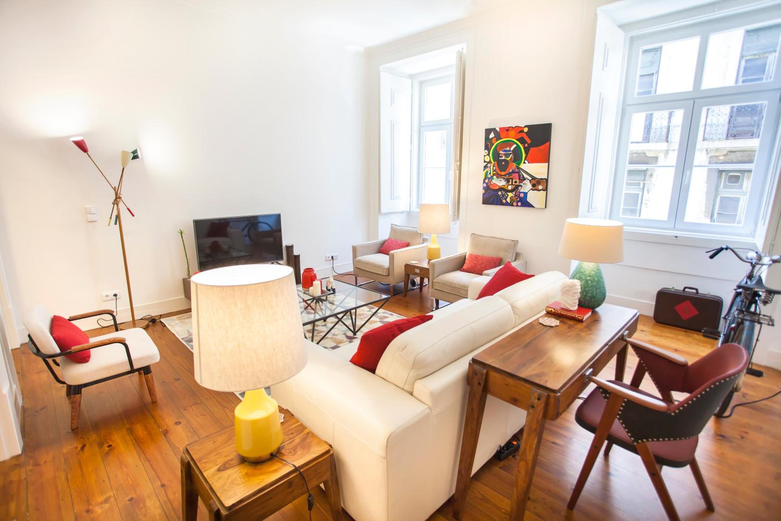 Historical City Center Apartment view 3