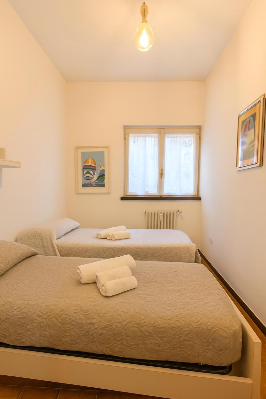 WELCOME RIVIERA Nautilus 11- vista mare-posto macchina individuale-ONLY ONE CAR-piscina condominiale estiva-attrezzatissimo