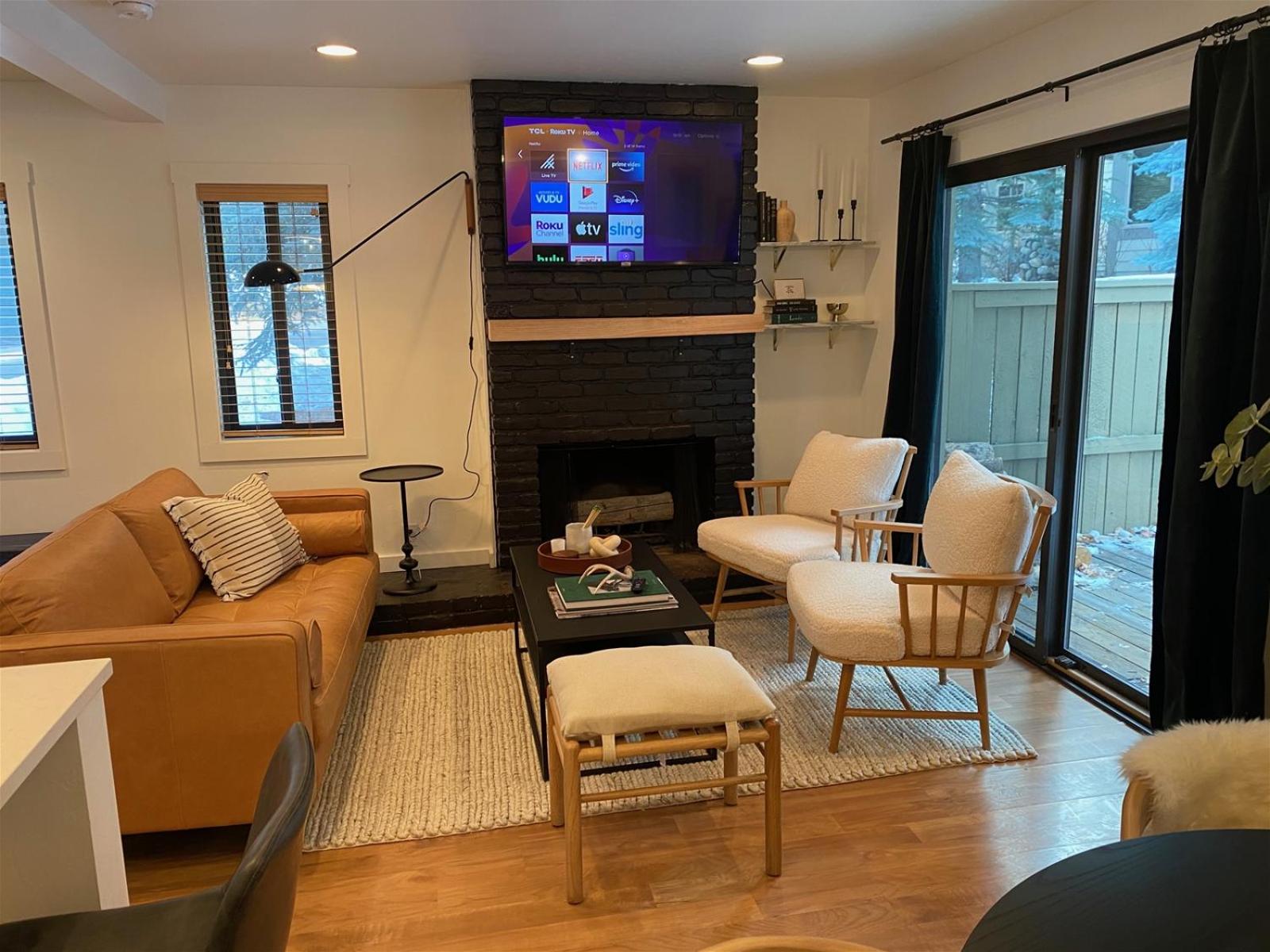 Andora Villa #123 Newly Remodeled 2 BR / 2Bath, Centrally Located, Close to Town Center