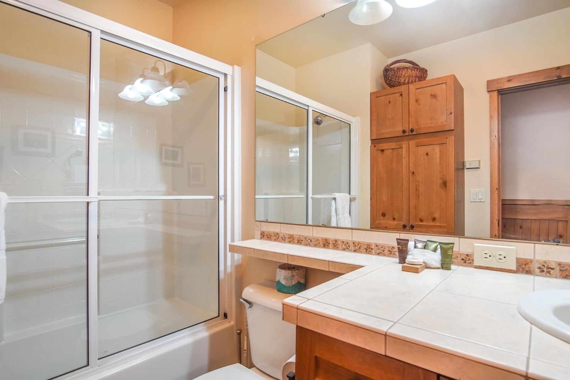 The Fields - 110 is a Cozy Mountain Condo with Access to Everything - Community Hot Tub