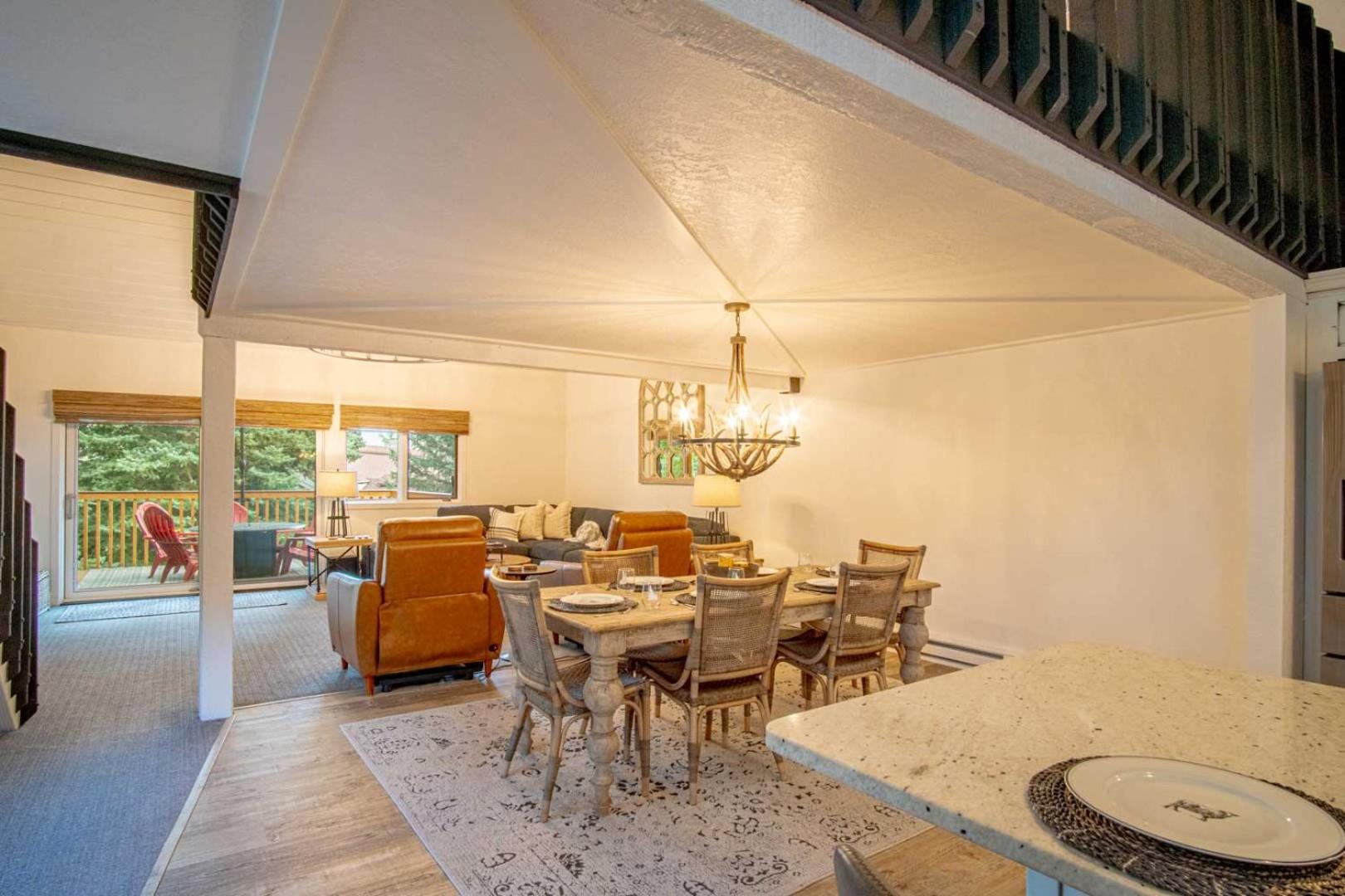 Sunburst 33 - 3BD + Loft + Resort Amenities