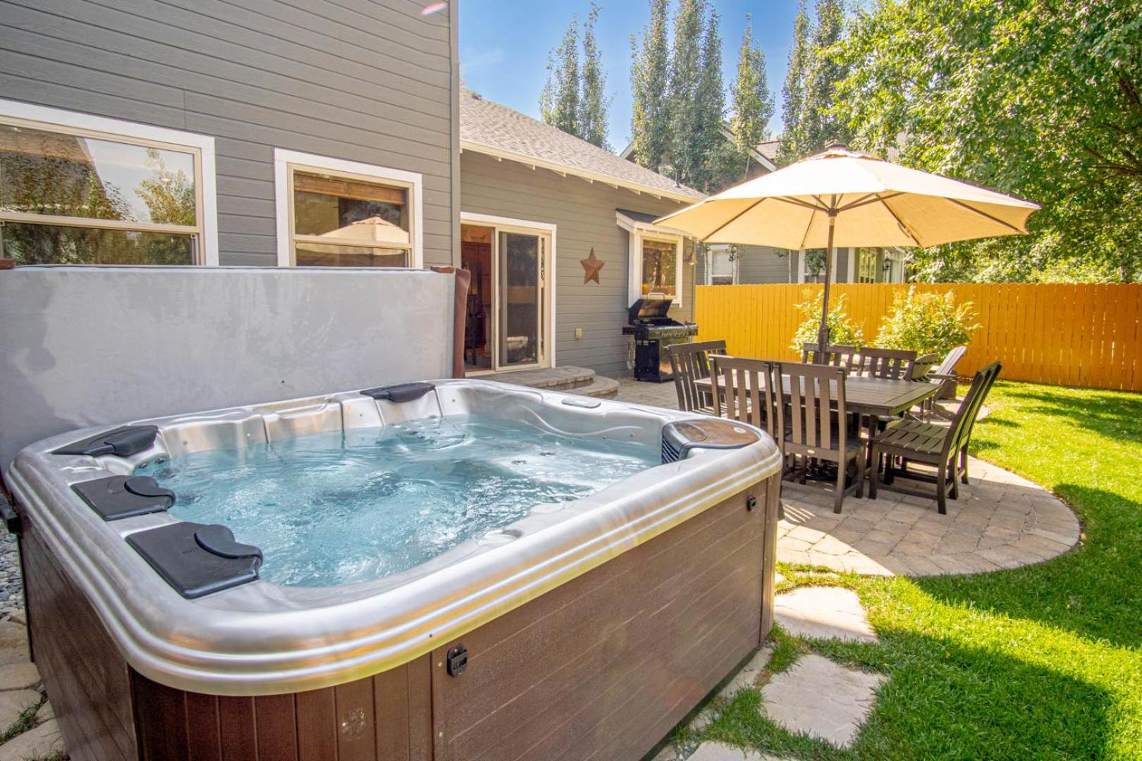 Cranbrook Cottage - Family Home + Hot Tub + Pool Table