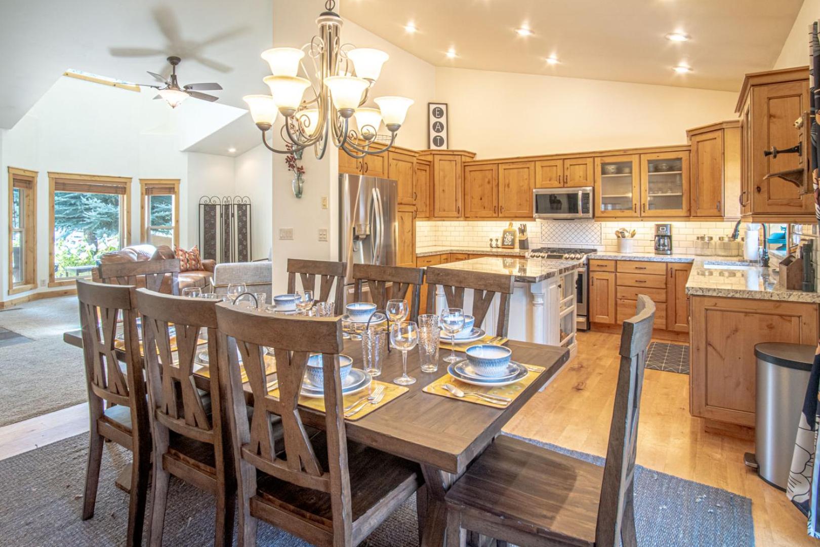 Cranbrook Cottage - Family Home + Hot Tub + Pool Table