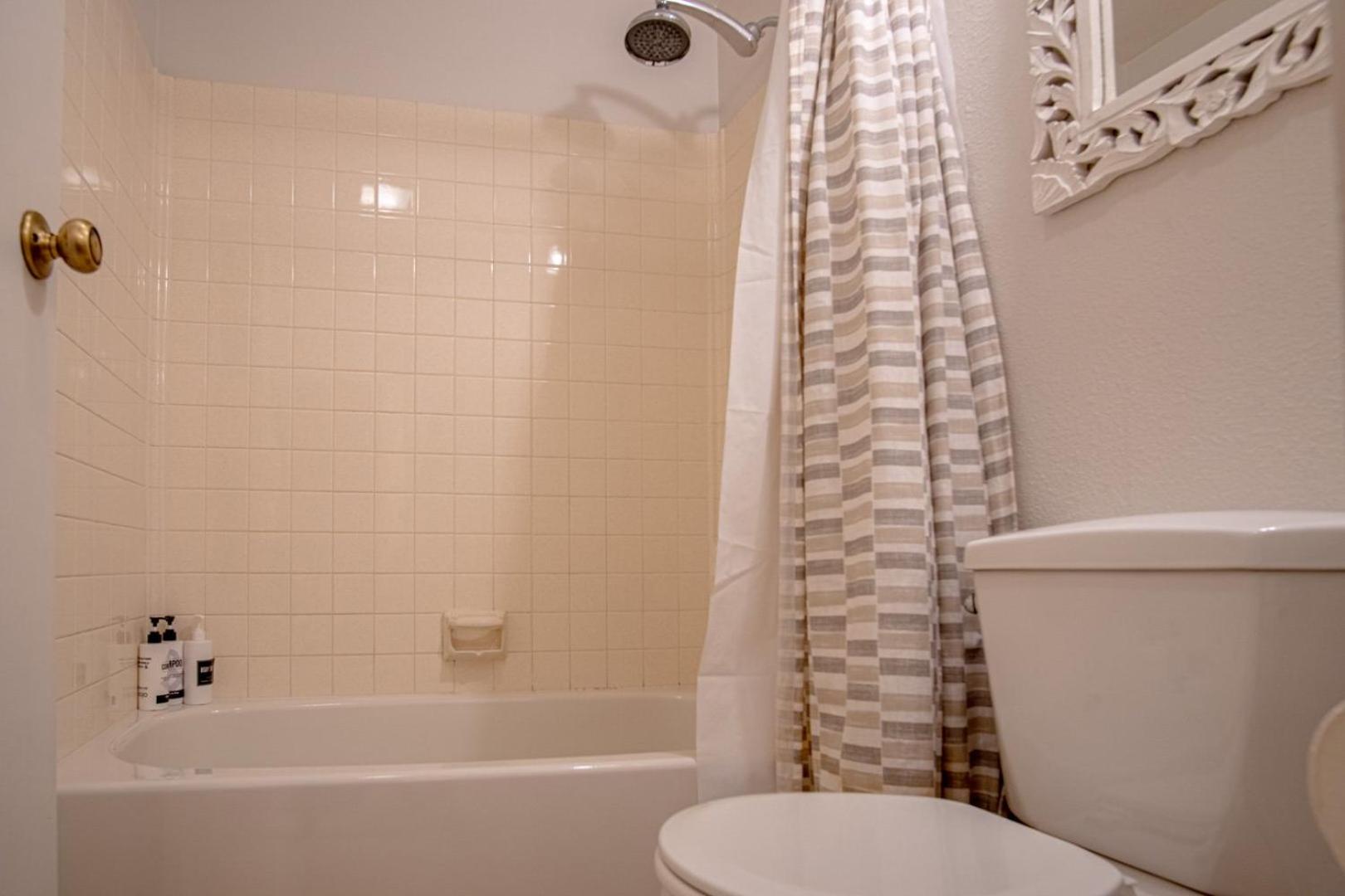 Elkhorn Bluff Condo + Complex & Resort Amenities