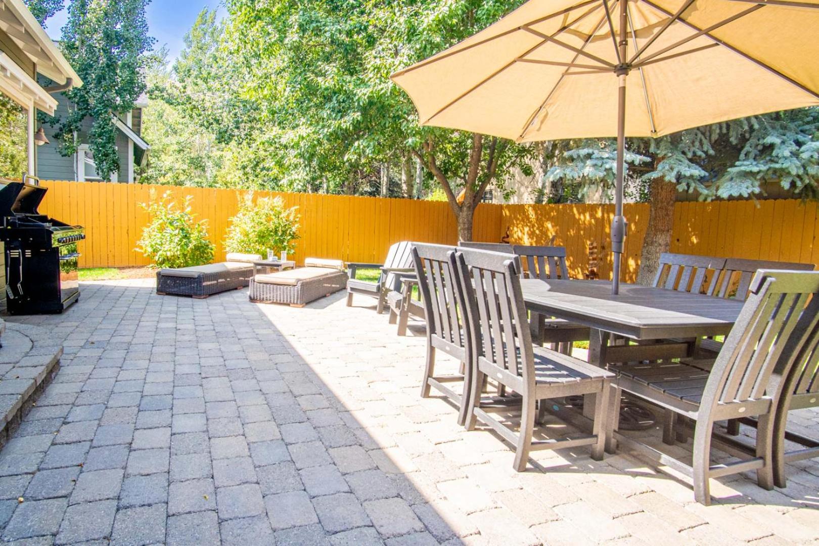 Cranbrook Cottage - Family Home + Hot Tub + Pool Table