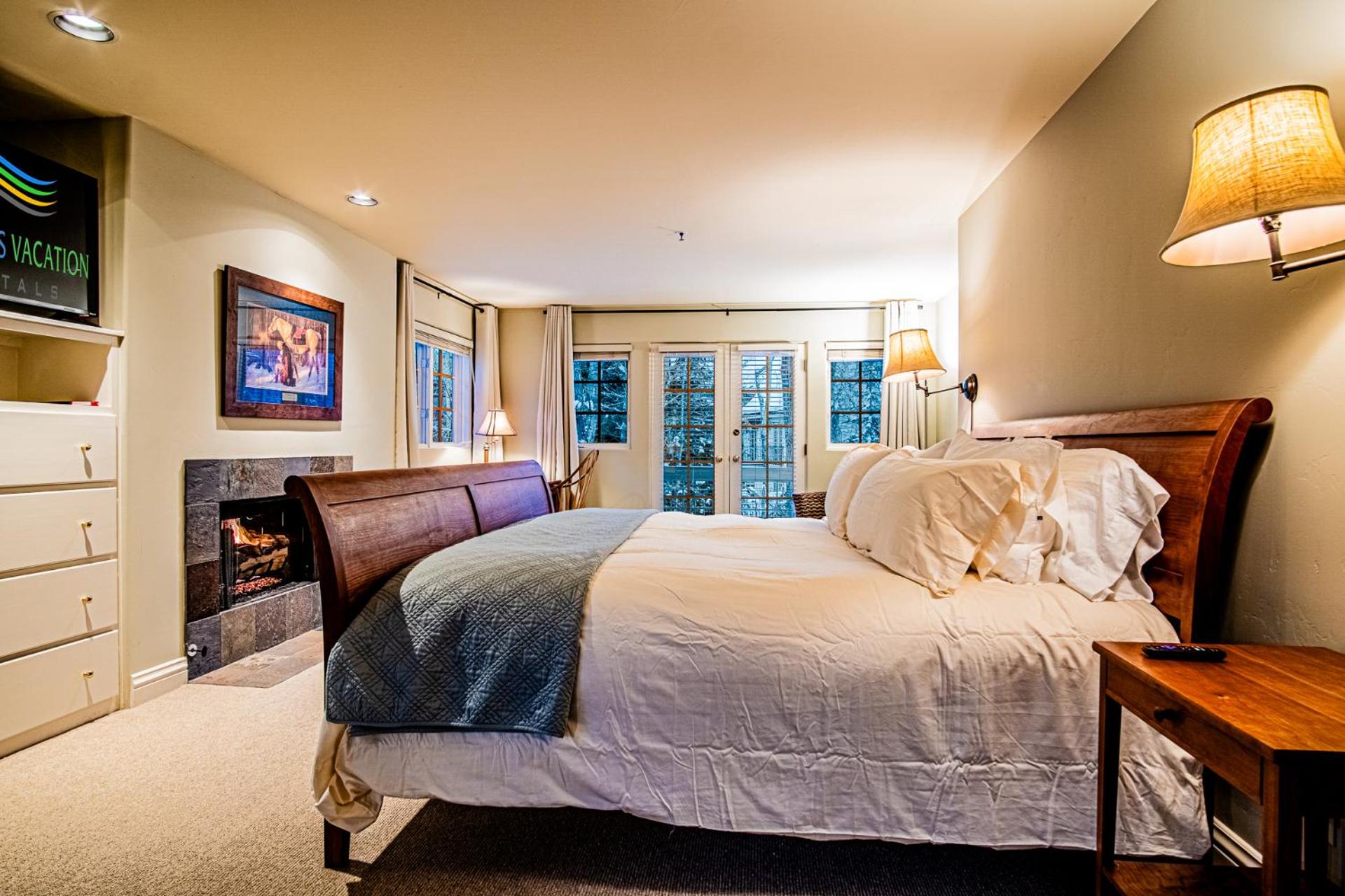 Trail Creek Treasure - Luxury 3BD nr SV Ski Lifts