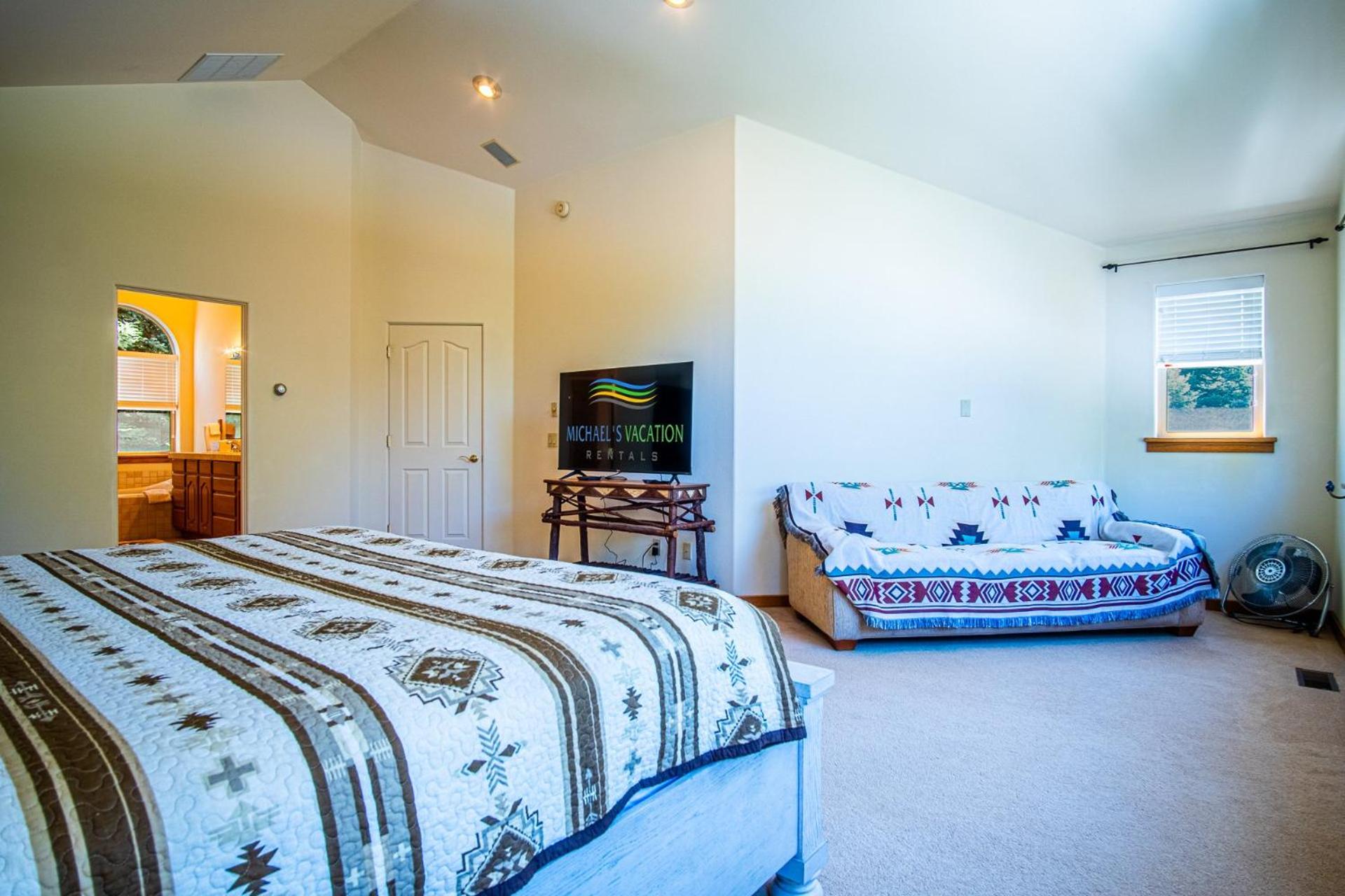 Sunflower Lane - 4BD Sun Valley Retreat + Resort Amenities