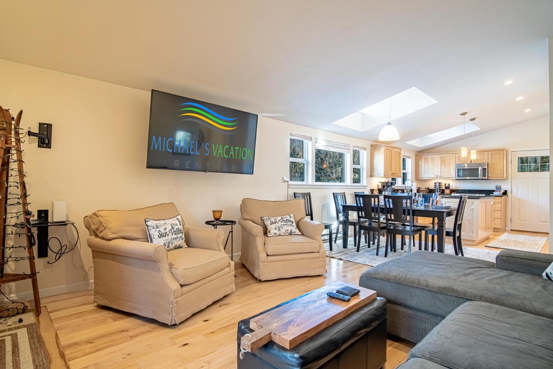 2BD Ranch Condo - Walk to FREE Elkhorn Resort Amenities