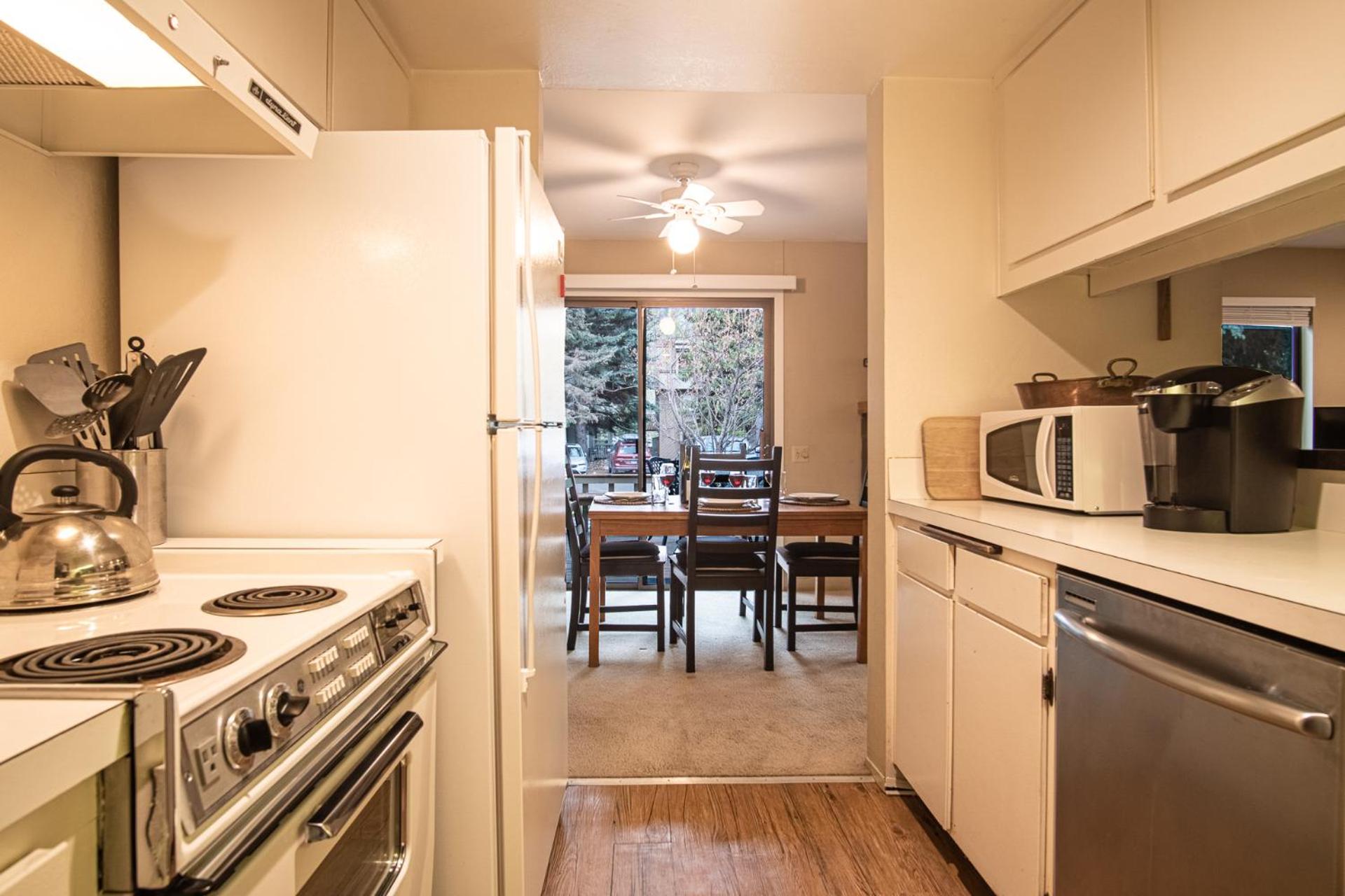 SV145 - Walk to Lifts & Town - Hot Tub & Pool