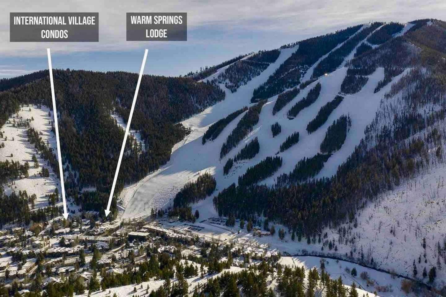 Ski-in/Ski-out to Baldy + Outdoor Pool