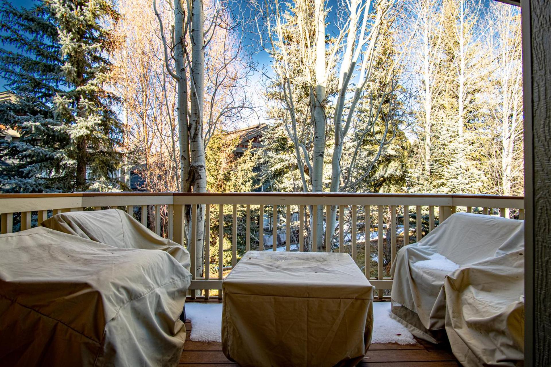 2BD Ranch Condo - Walk to FREE Elkhorn Resort Amenities