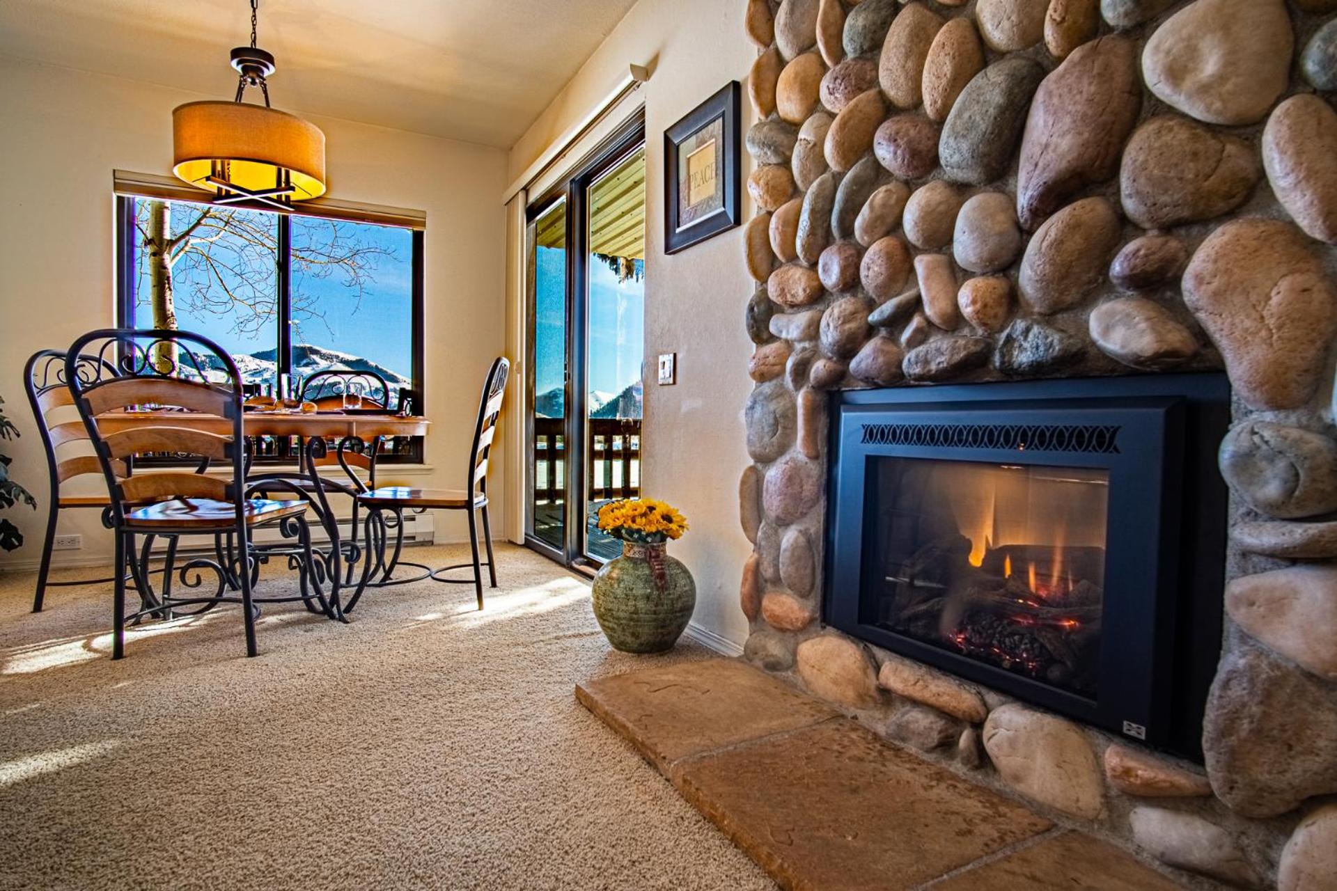 SV137 - Walk to Lifts & Town - Hot Tub & Pool