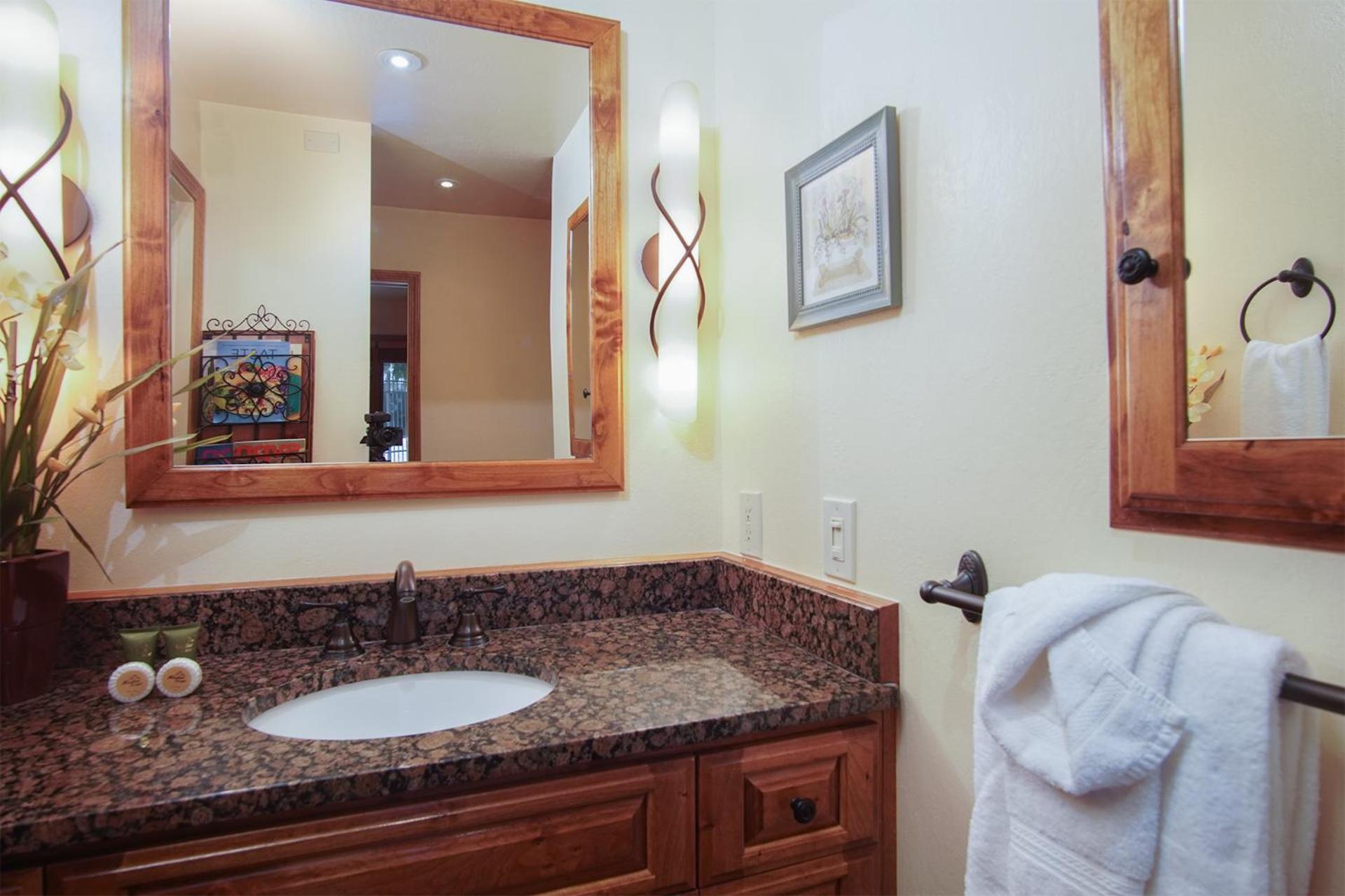 SV101 - Walk to Lifts & Town - Hot Tub & Pool
