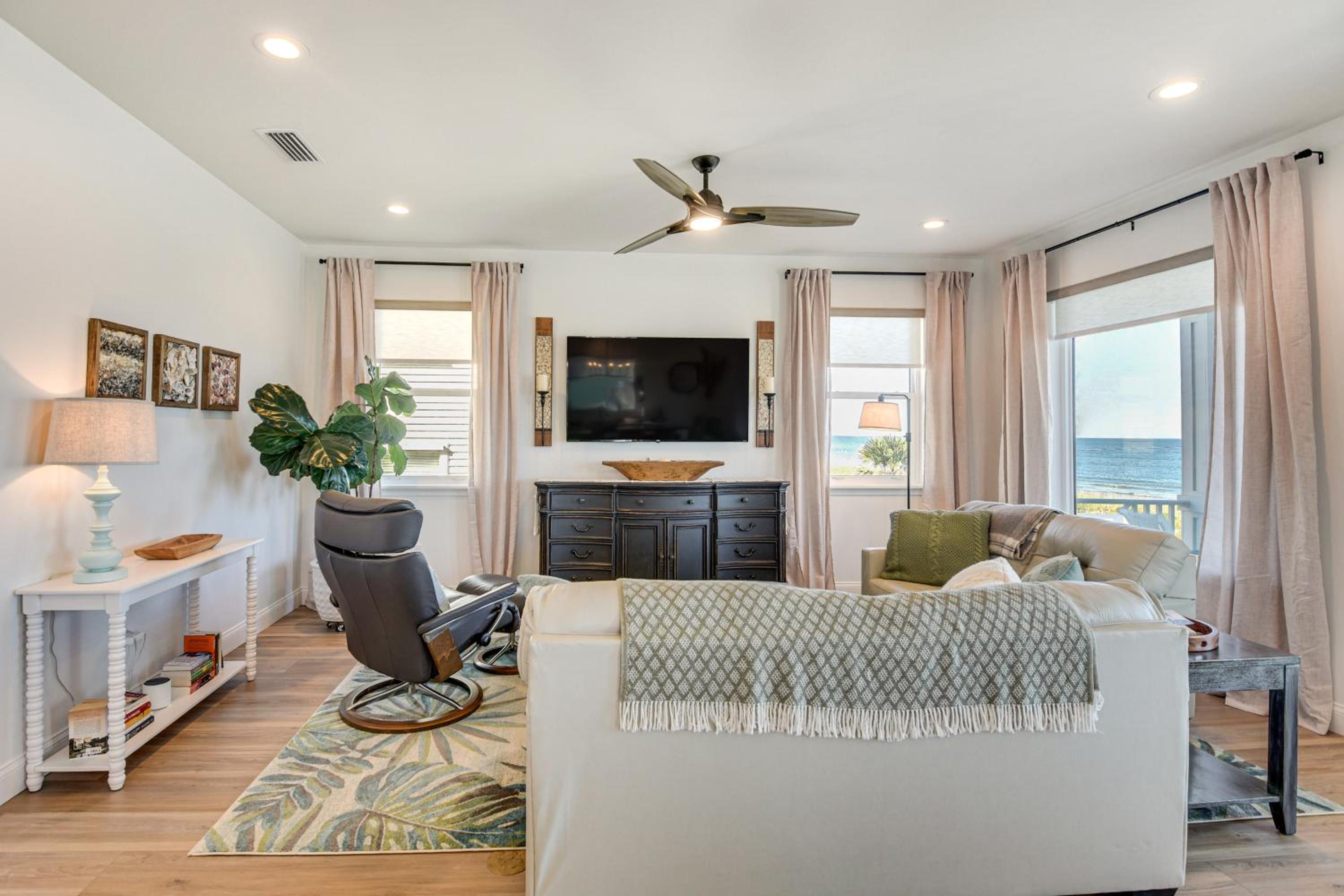 Oceanfront Retreat in Flagler Beach! Bright Apt