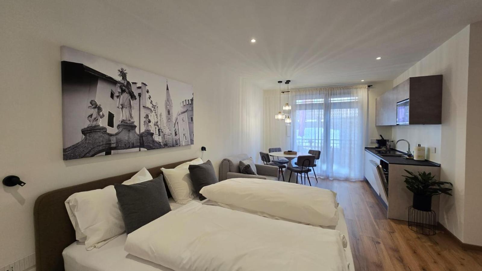 ecHo Apartments & SPA