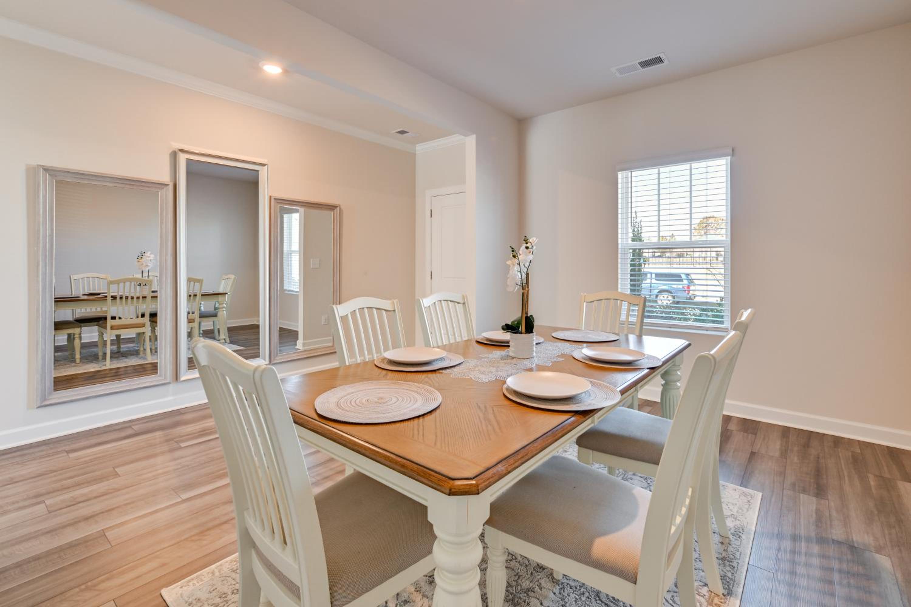 Pool Access and Patio Quiet Home Near Lake Norman