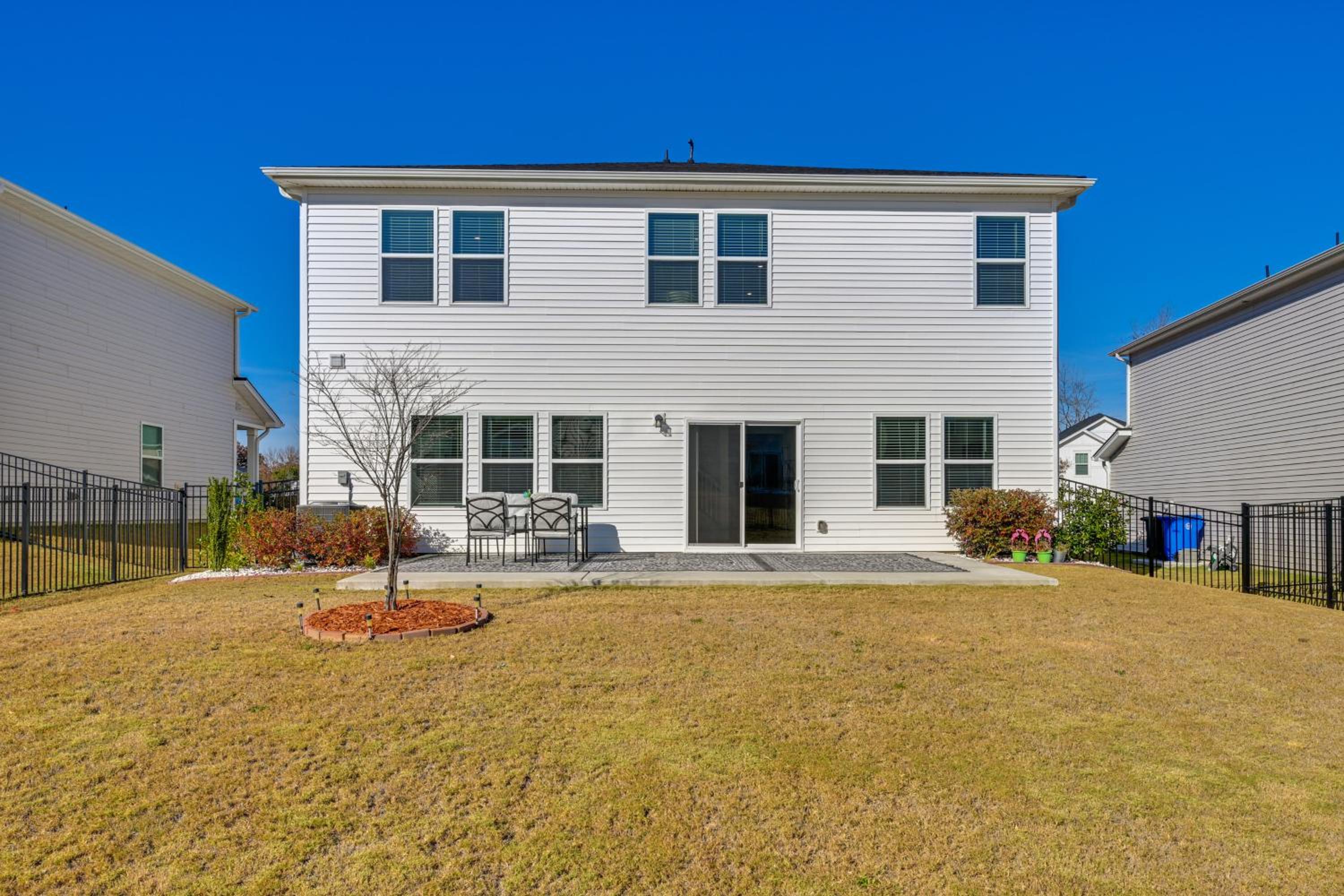 Pool Access and Patio Quiet Home Near Lake Norman