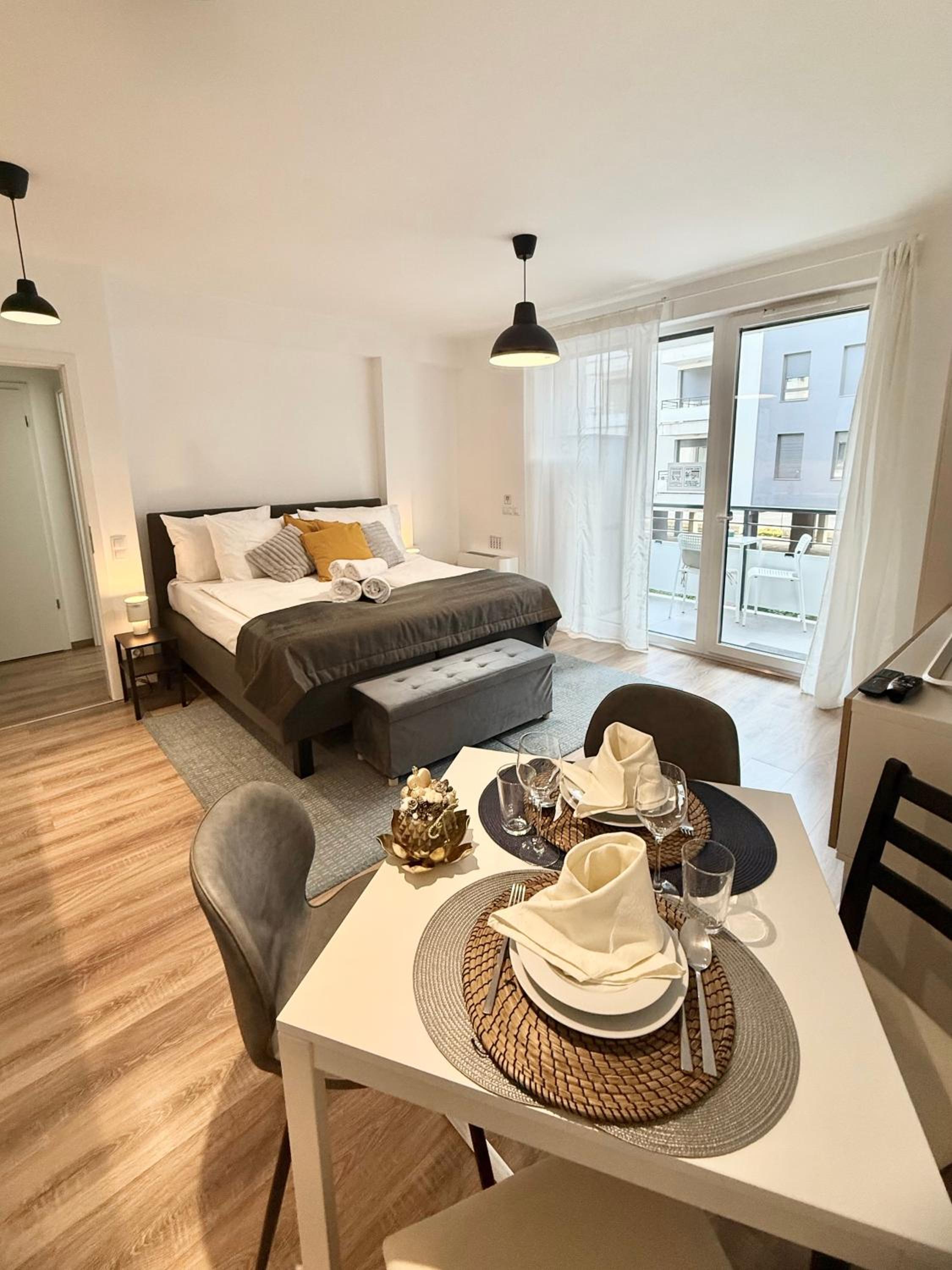 Local-Lux Apartment F3 - Private Parking & Balcony