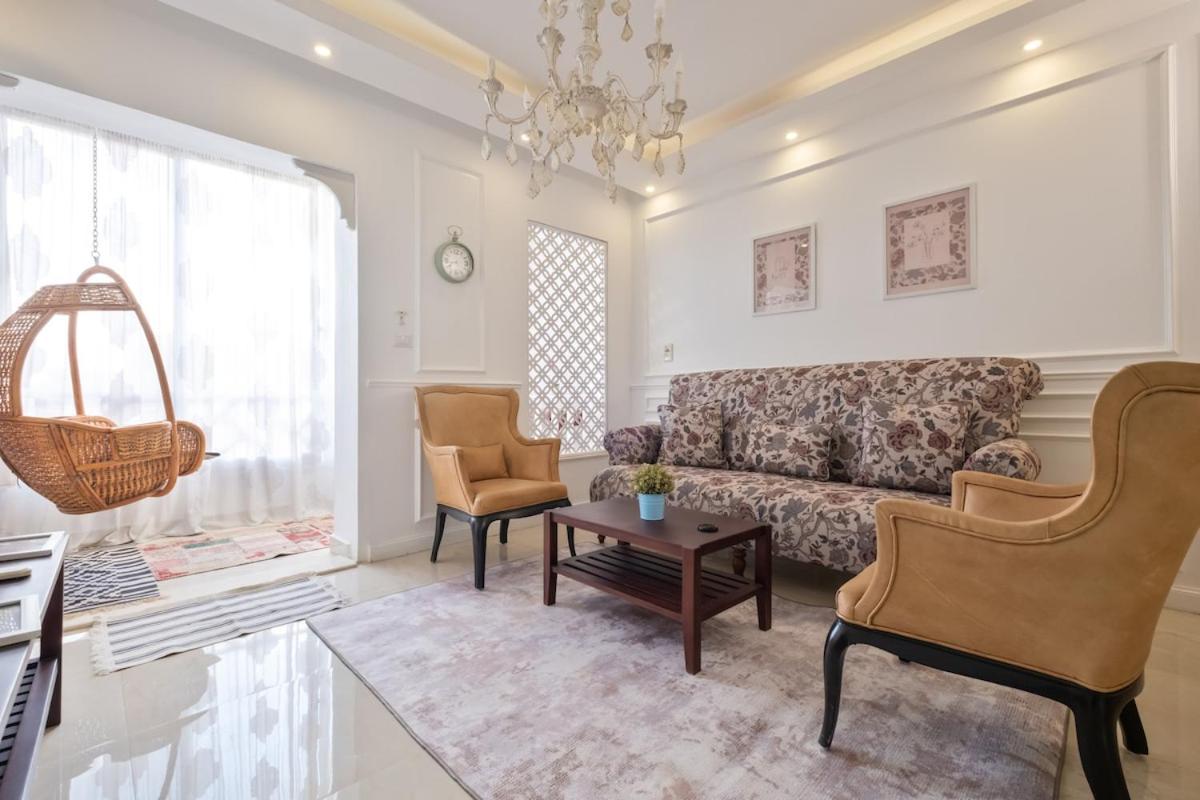 Rehab Luxury khan with garden oasis